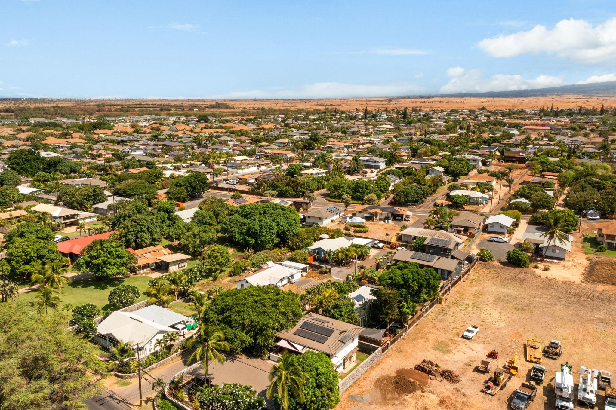 27 Nanialii Pl