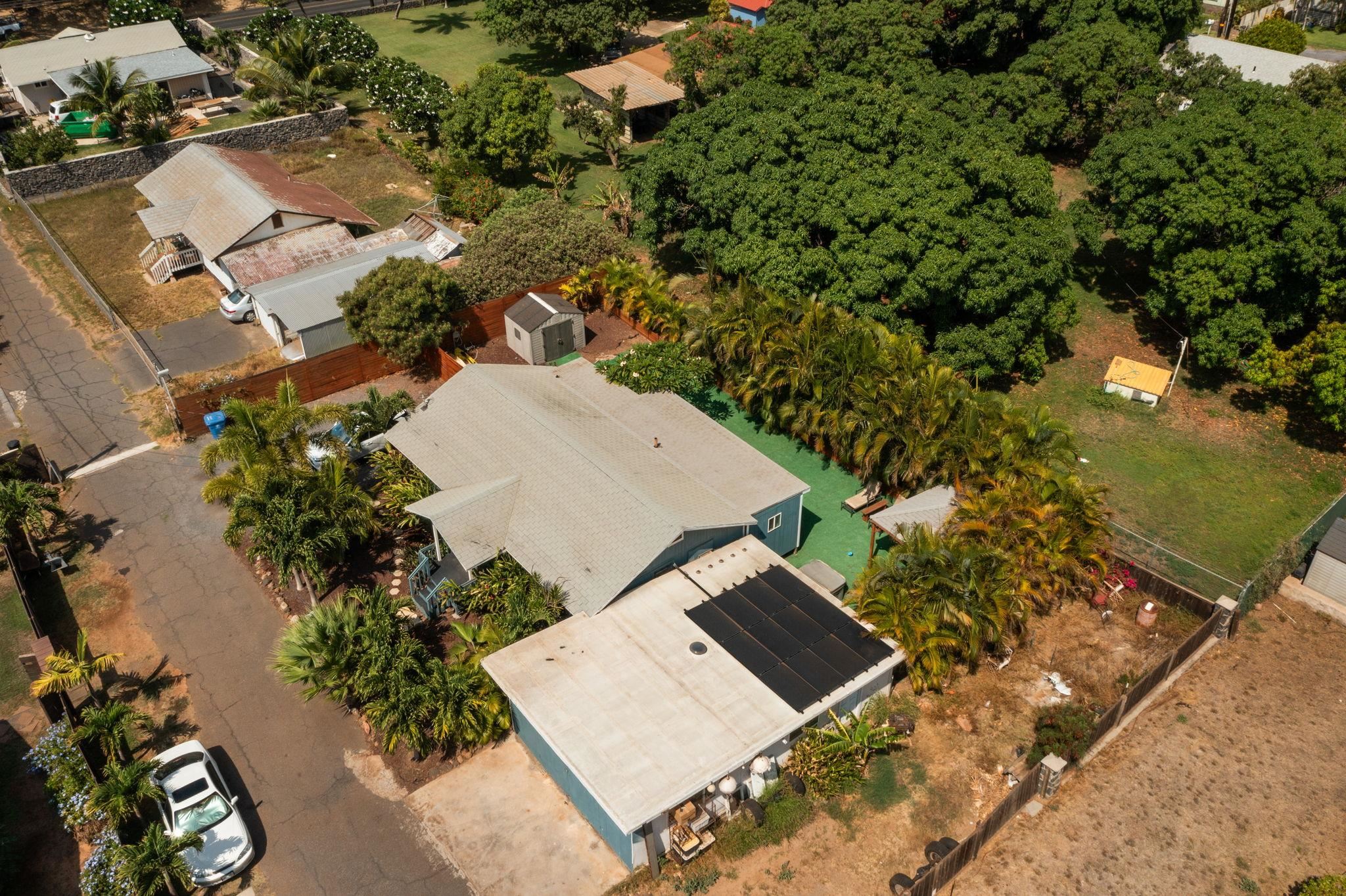 27 Nanialii Pl
