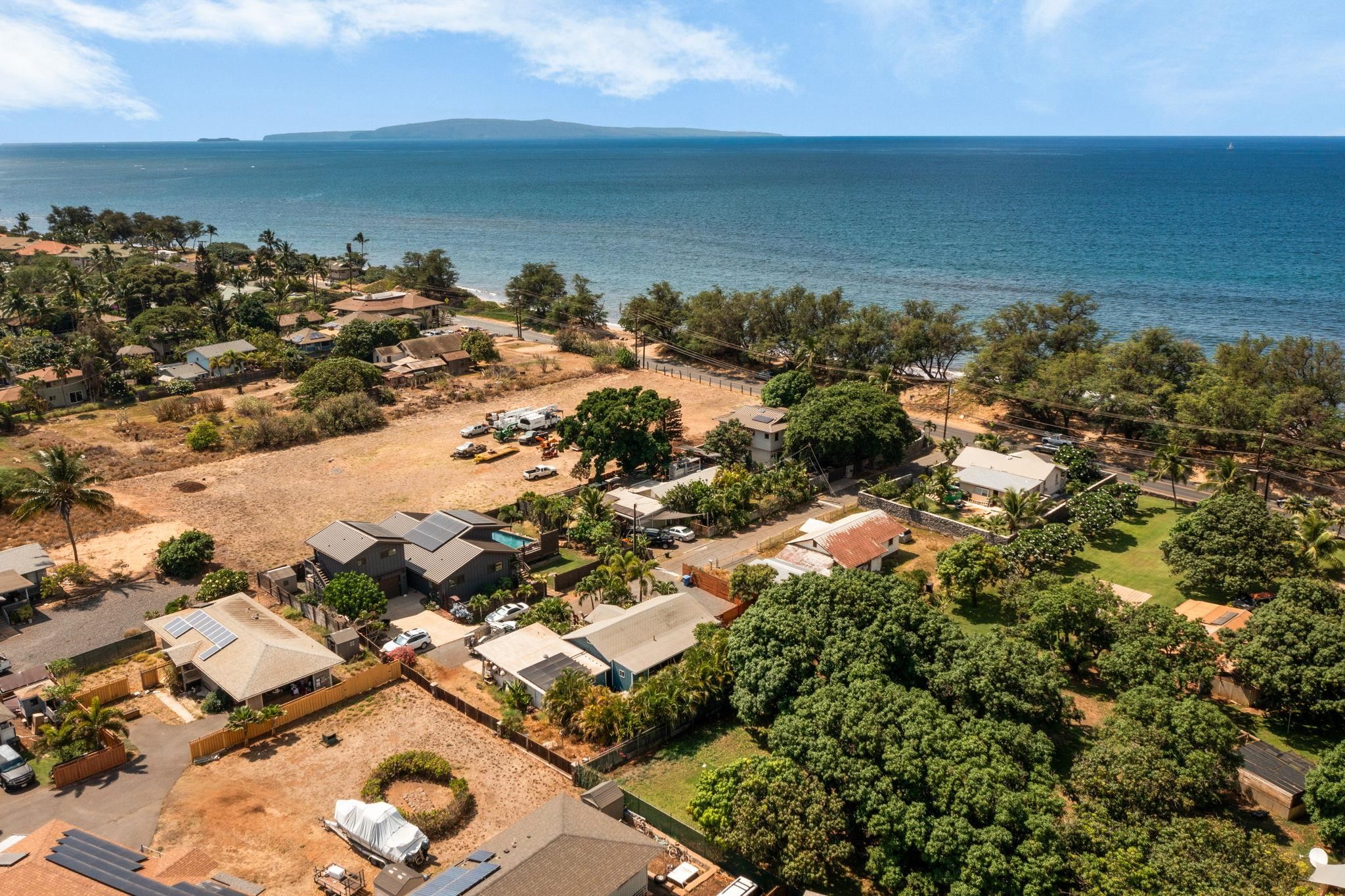 27 Nanialii Pl