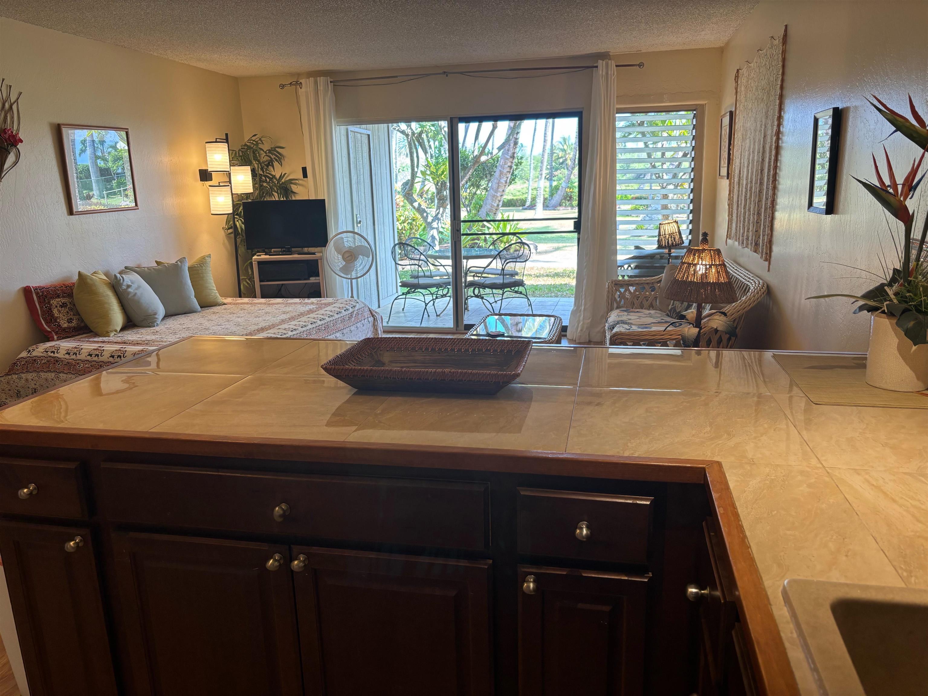 7142 Kahmehameha V Hwy Unit: B102