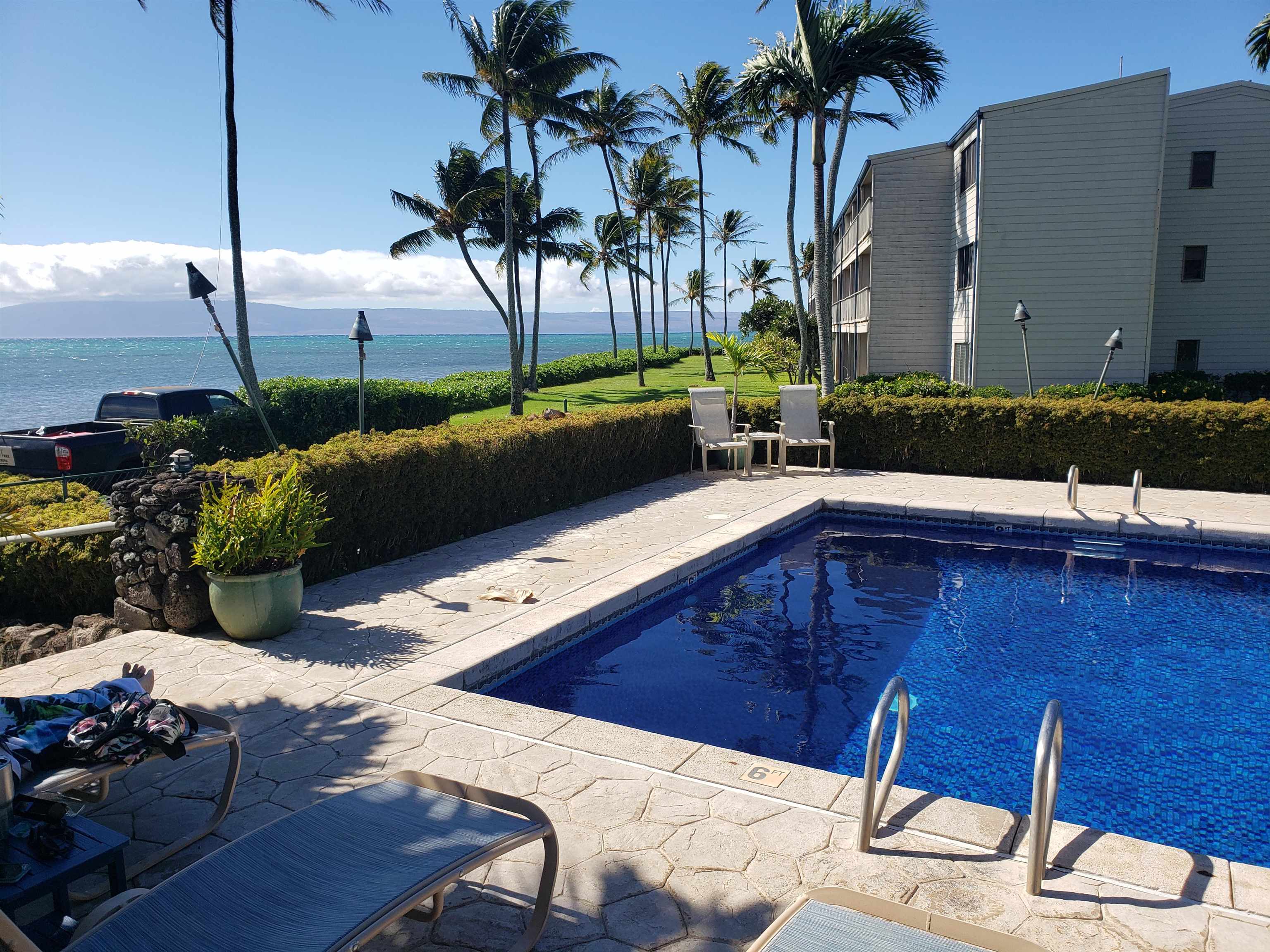 7142 Kahmehameha V Hwy Unit: B102