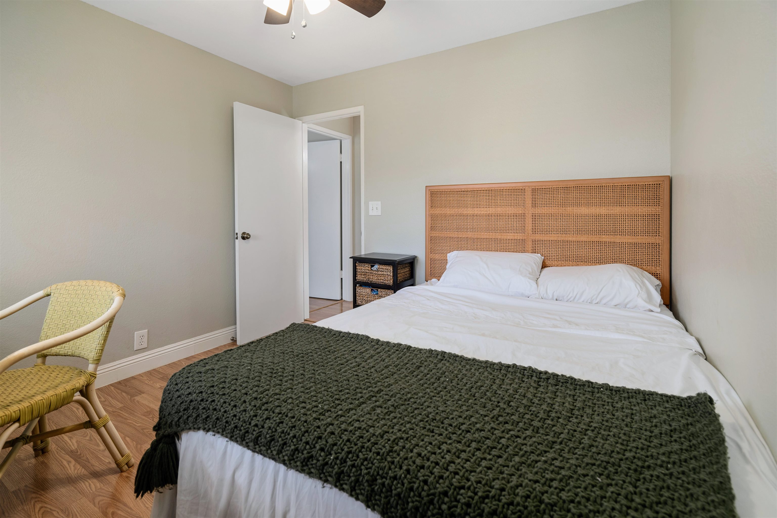 480 Kenolio Rd Unit: 11-206