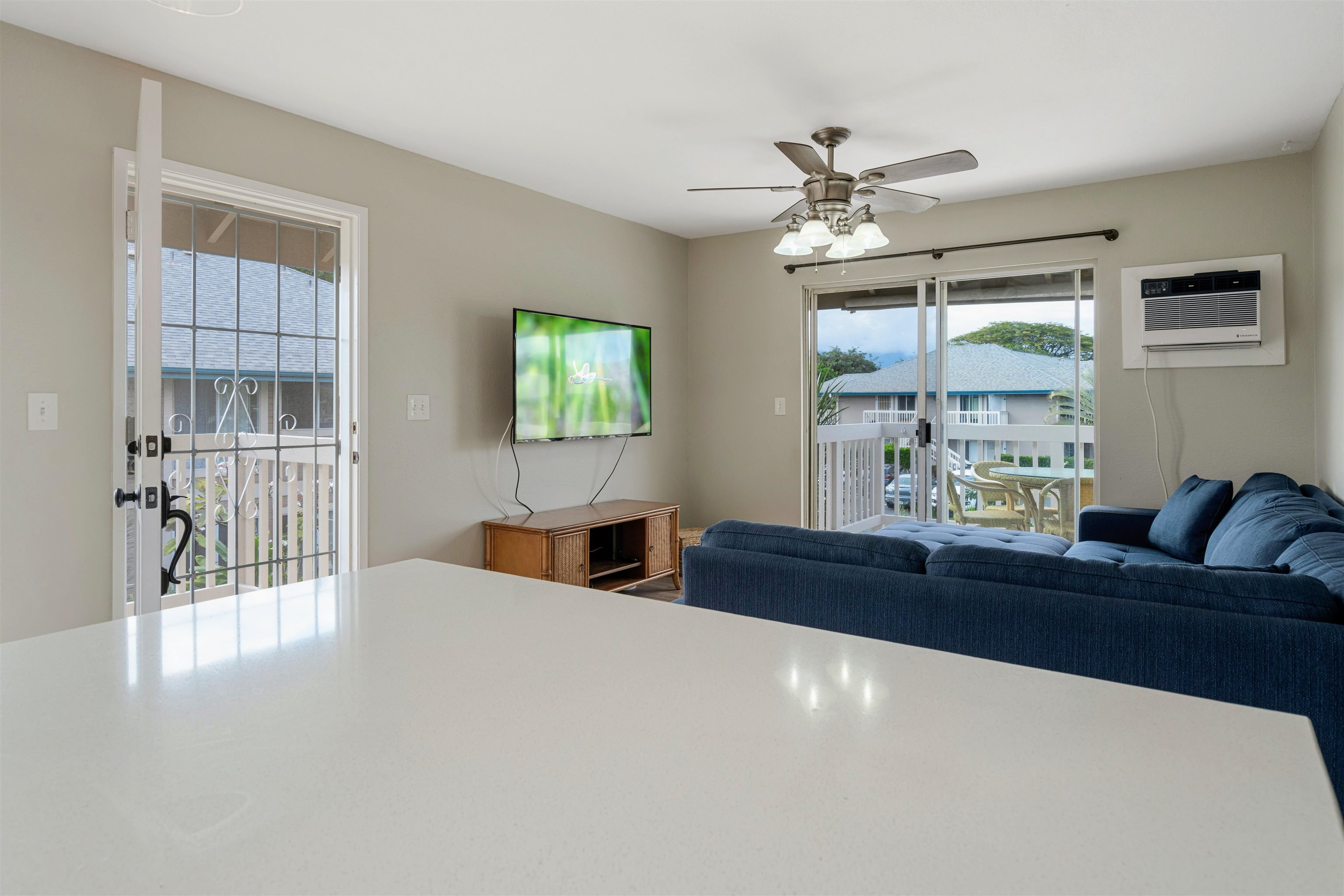 480 Kenolio Rd Unit: 11-206