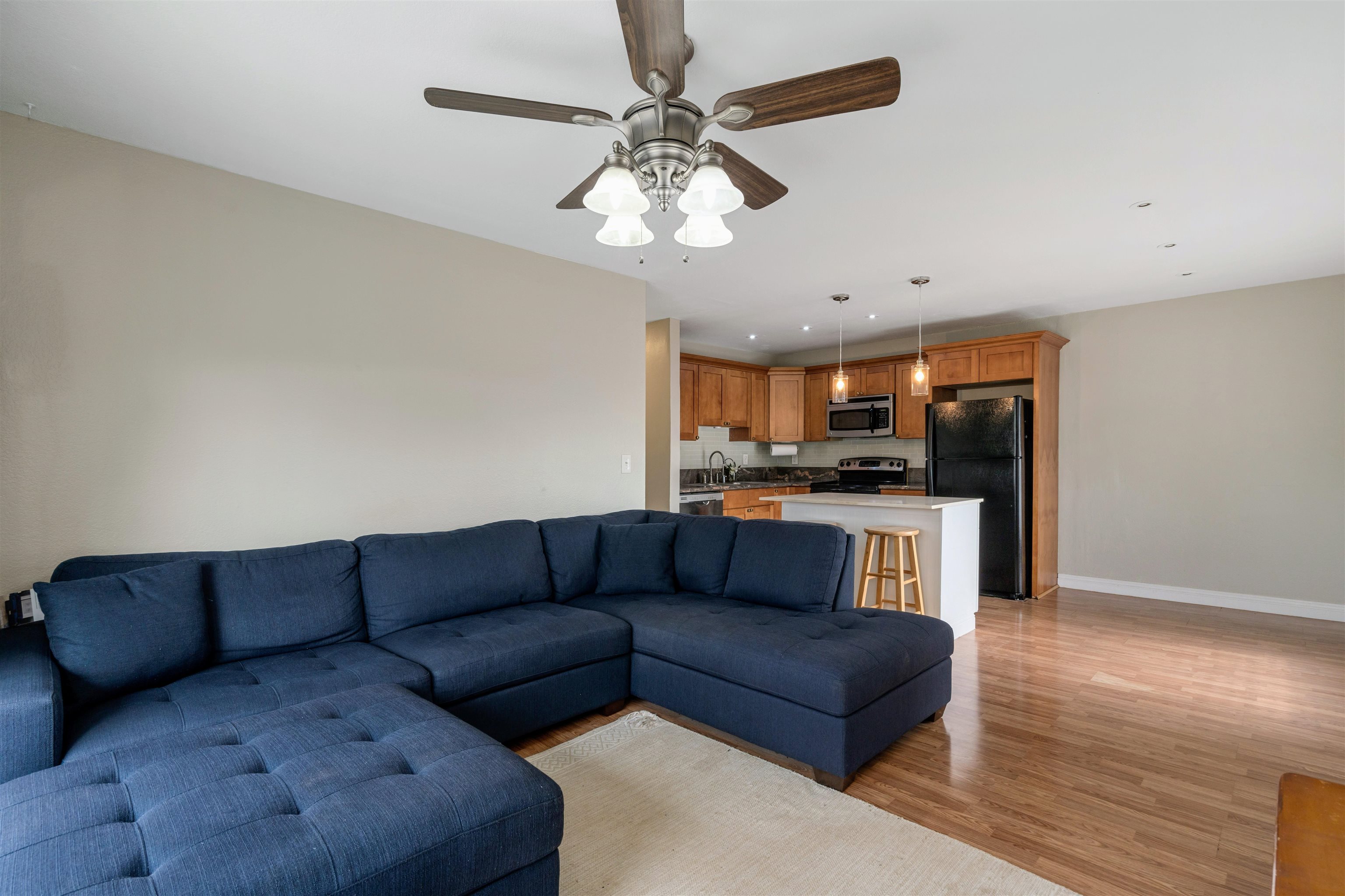 480 Kenolio Rd Unit: 11-206