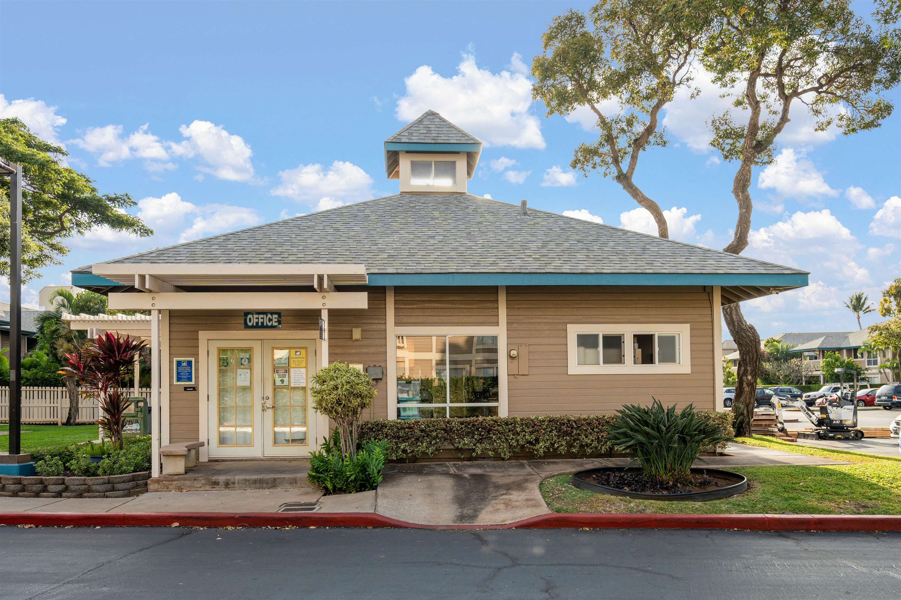 480 Kenolio Rd Unit: 11-206