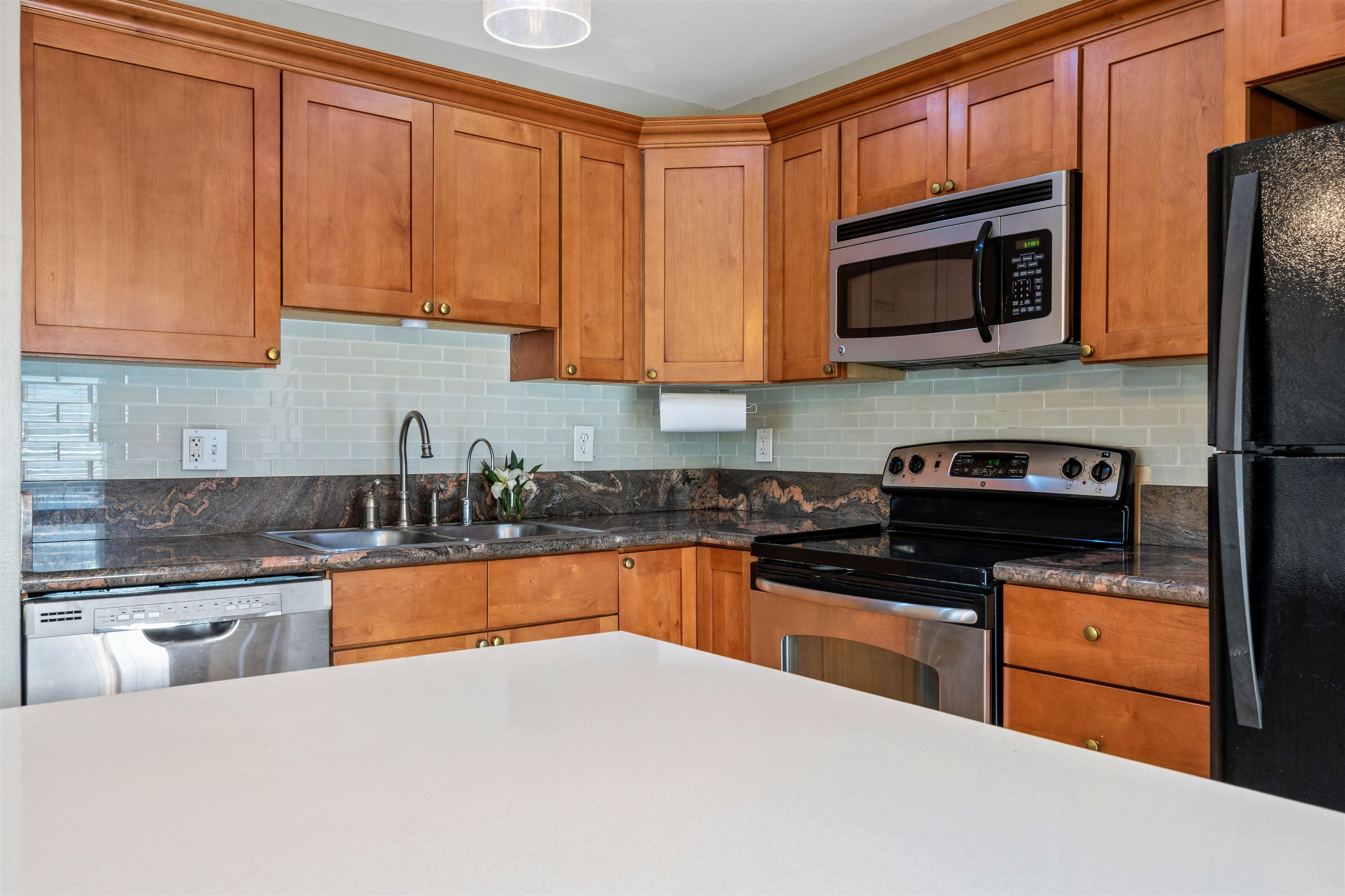 480 Kenolio Rd Unit: 11-206