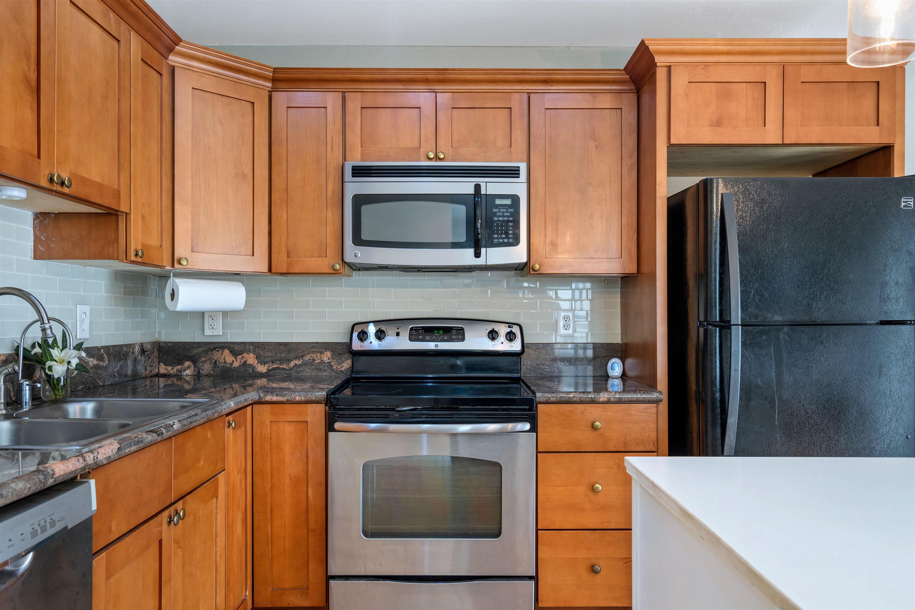 480 Kenolio Rd Unit: 11-206