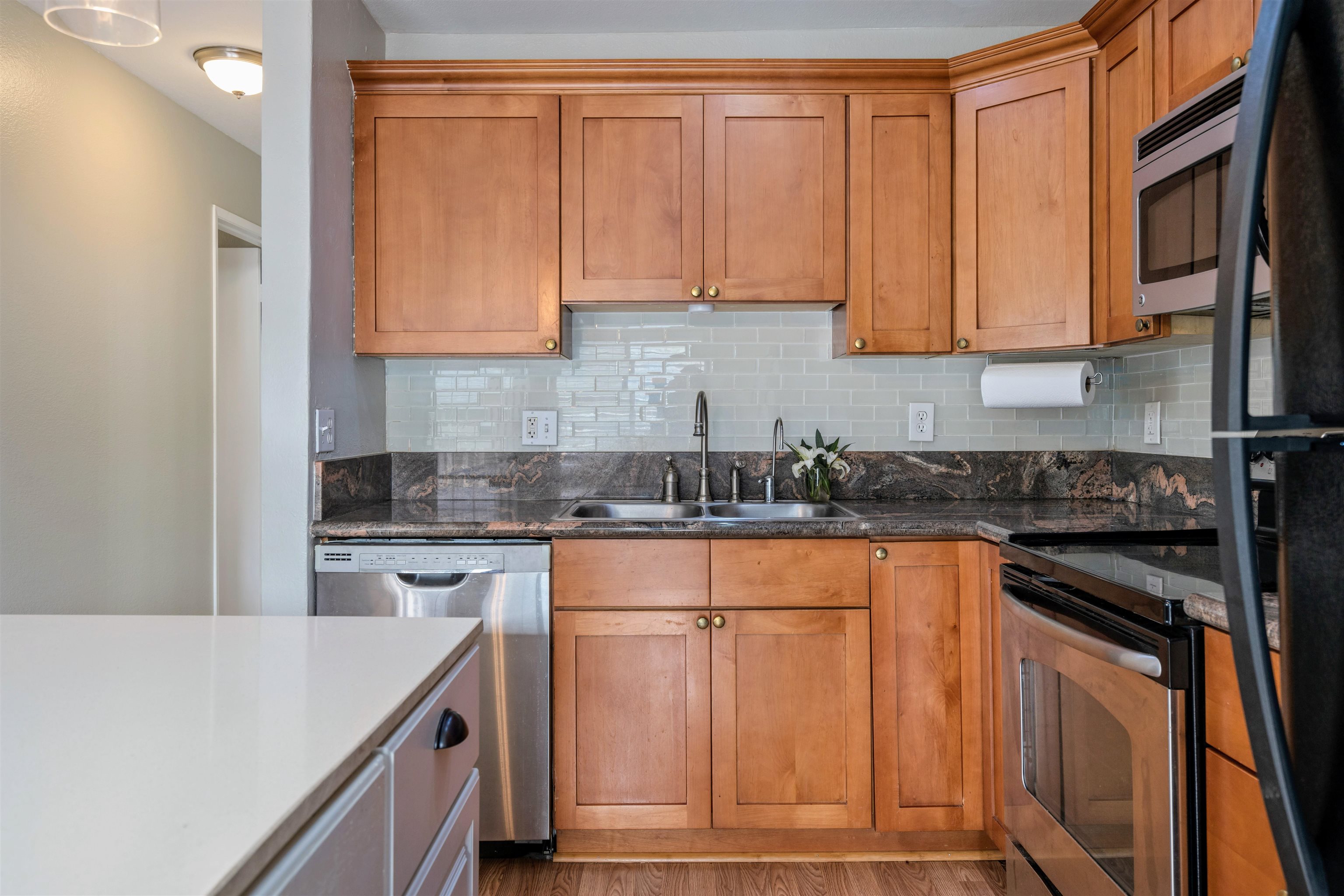 480 Kenolio Rd Unit: 11-206