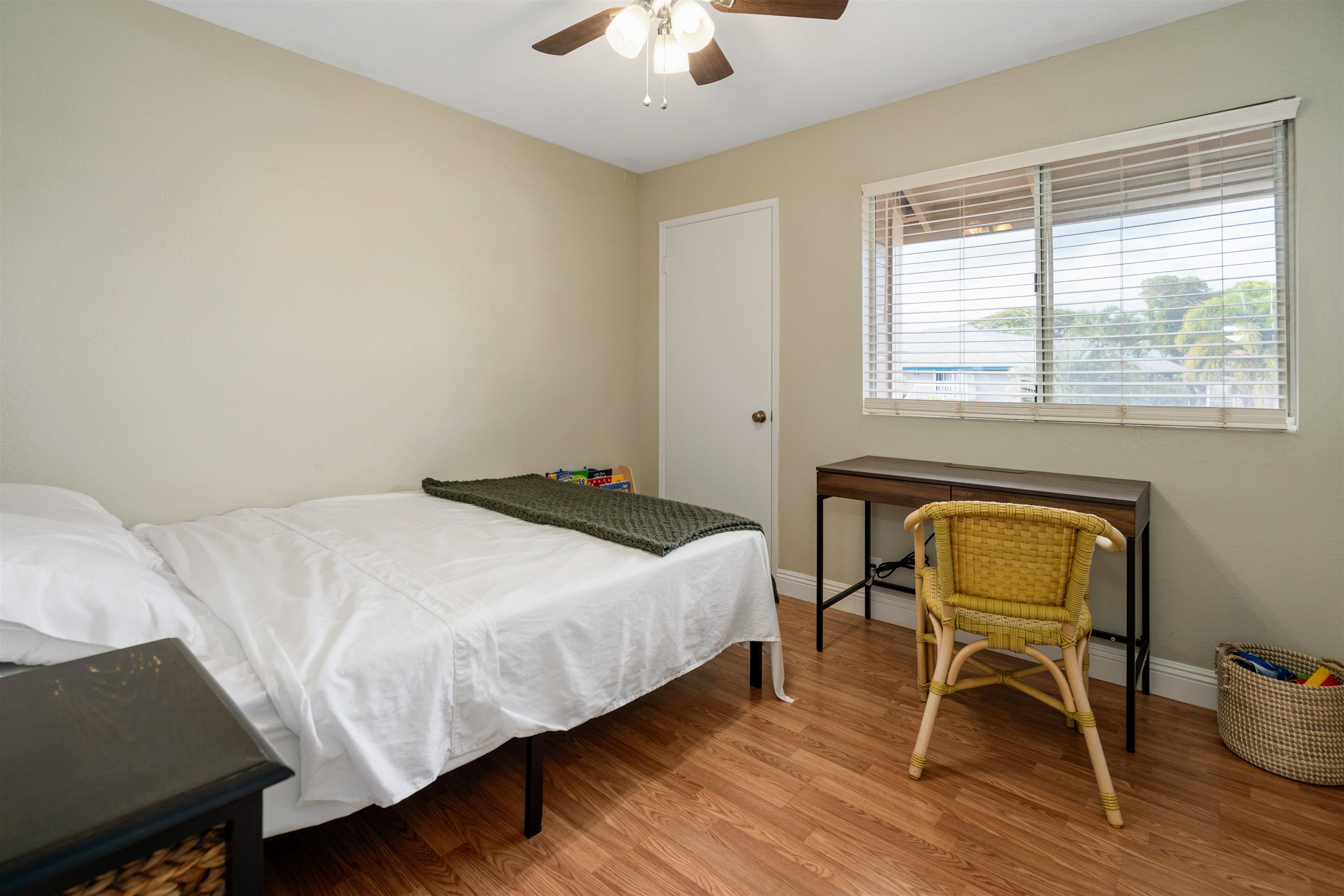 480 Kenolio Rd Unit: 11-206