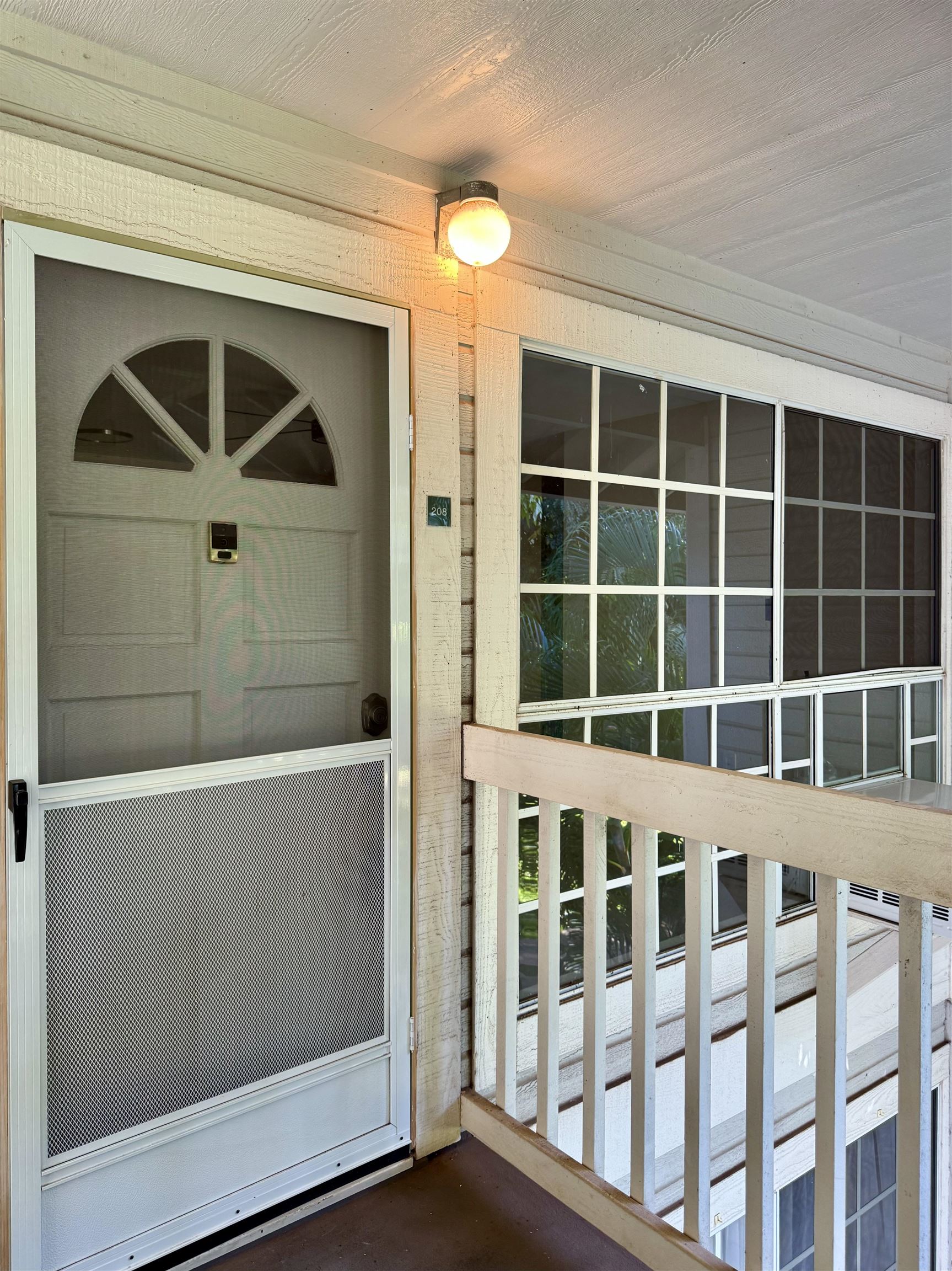 160 KEONEKAI Rd Unit: 13-208