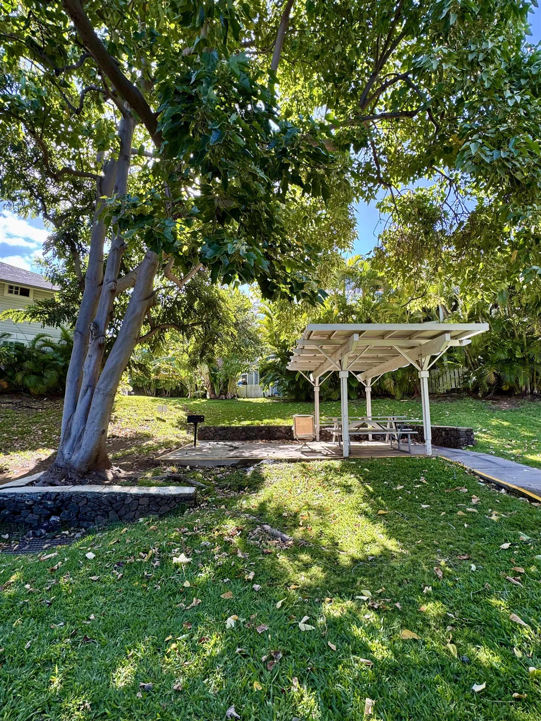 160 KEONEKAI Rd Unit: 13-208