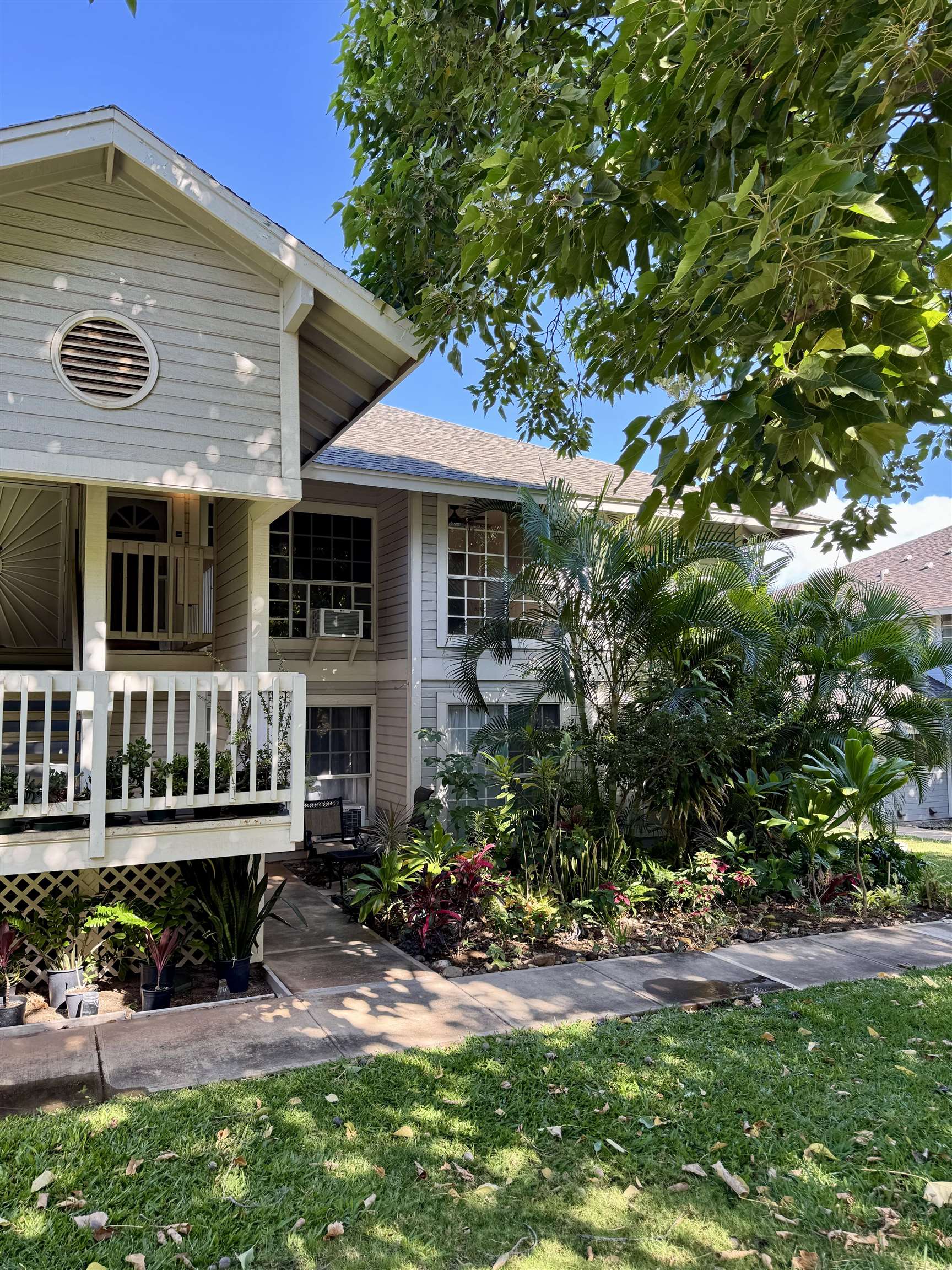 160 KEONEKAI Rd Unit: 13-208