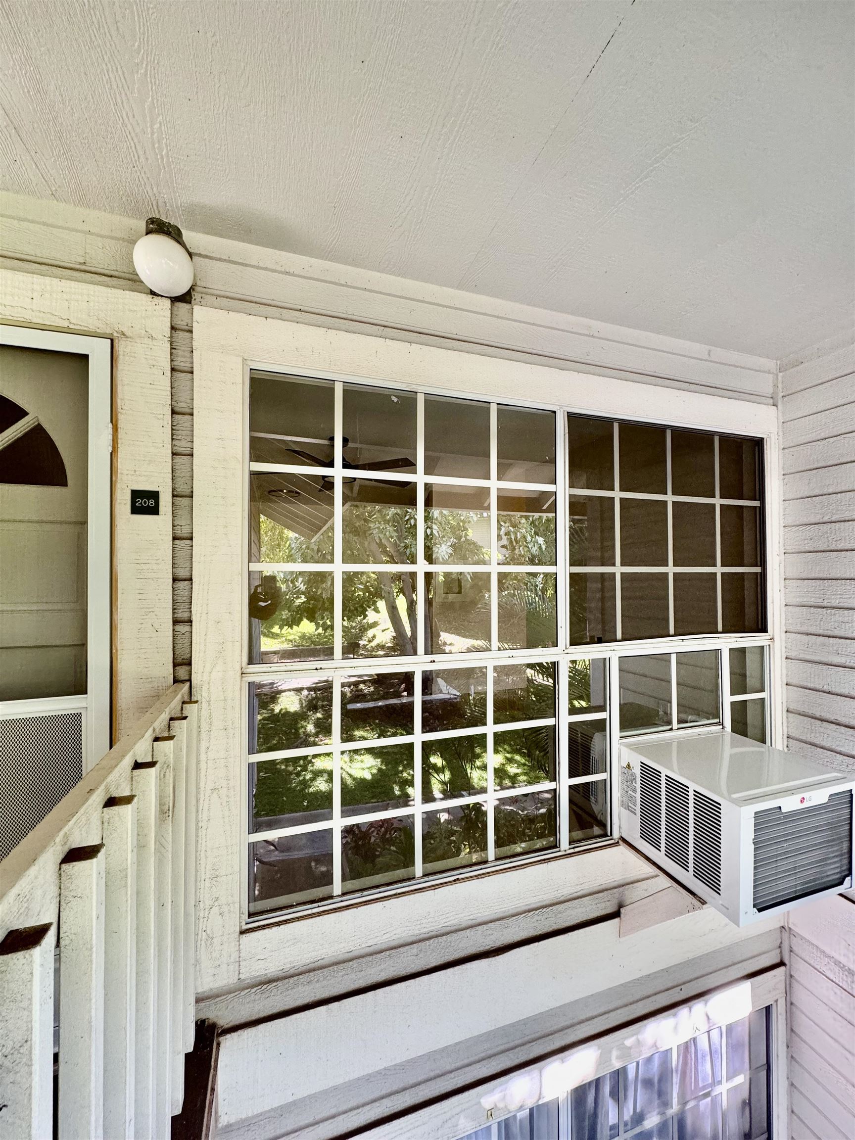 160 KEONEKAI Rd Unit: 13-208