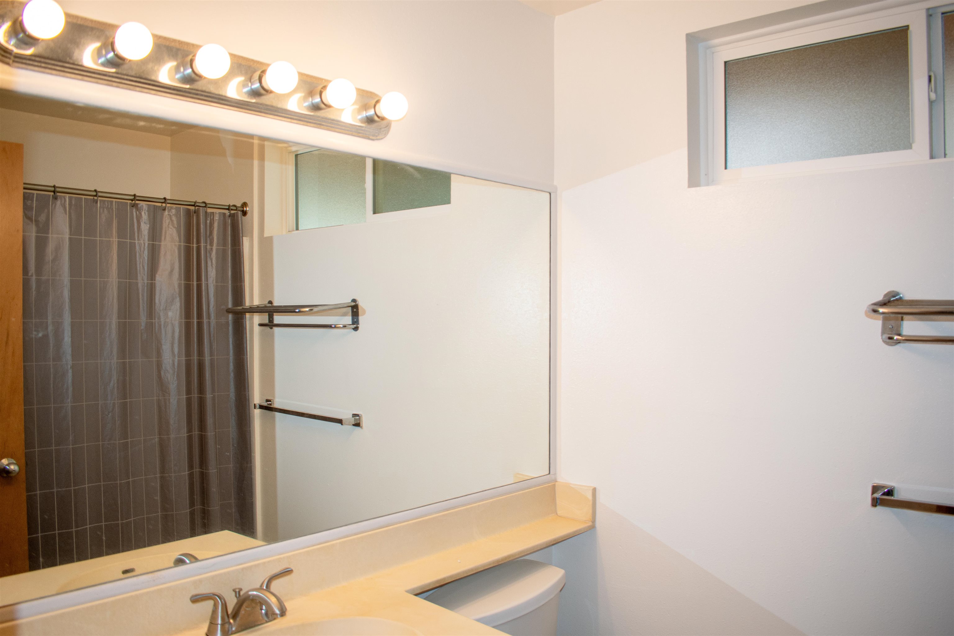 64 Kunihi Ln Unit: 324