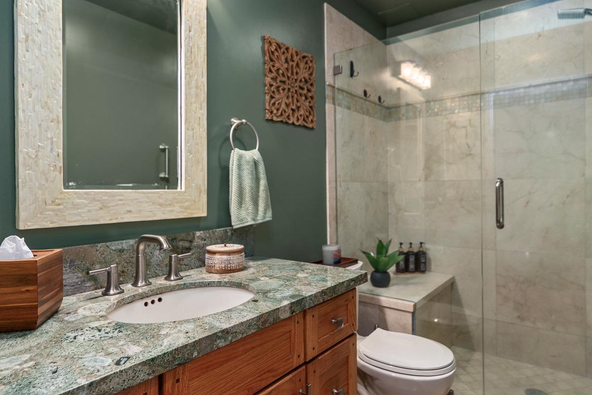 1299 ULUNIU Rd Unit: 103E