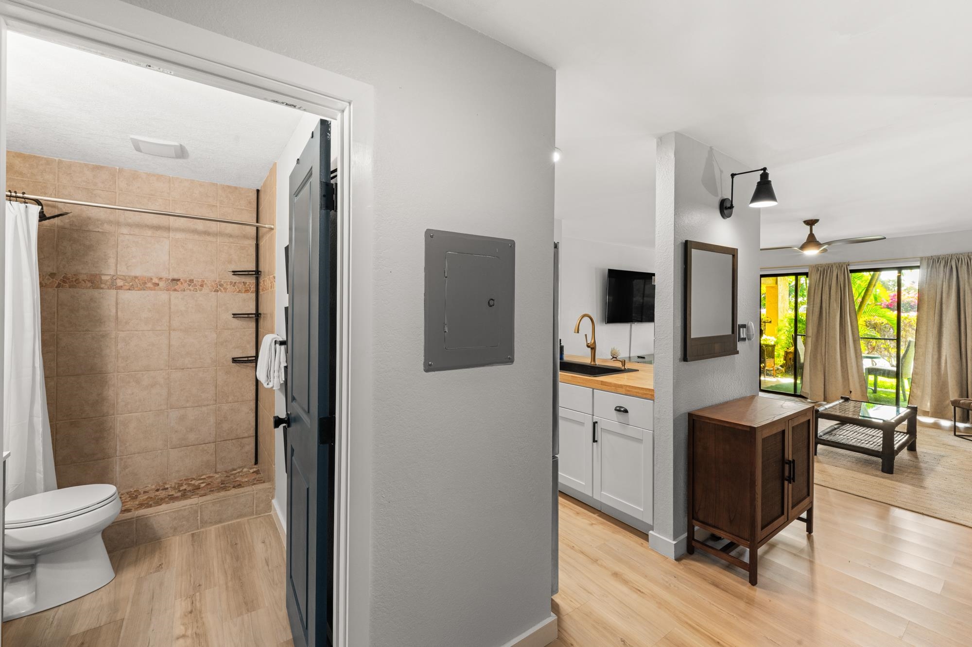 1299 Uluniu Rd Unit: C-105