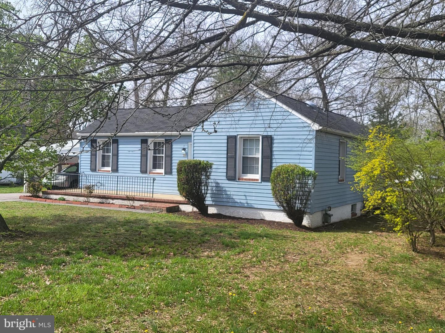 714 Oakwood Rd