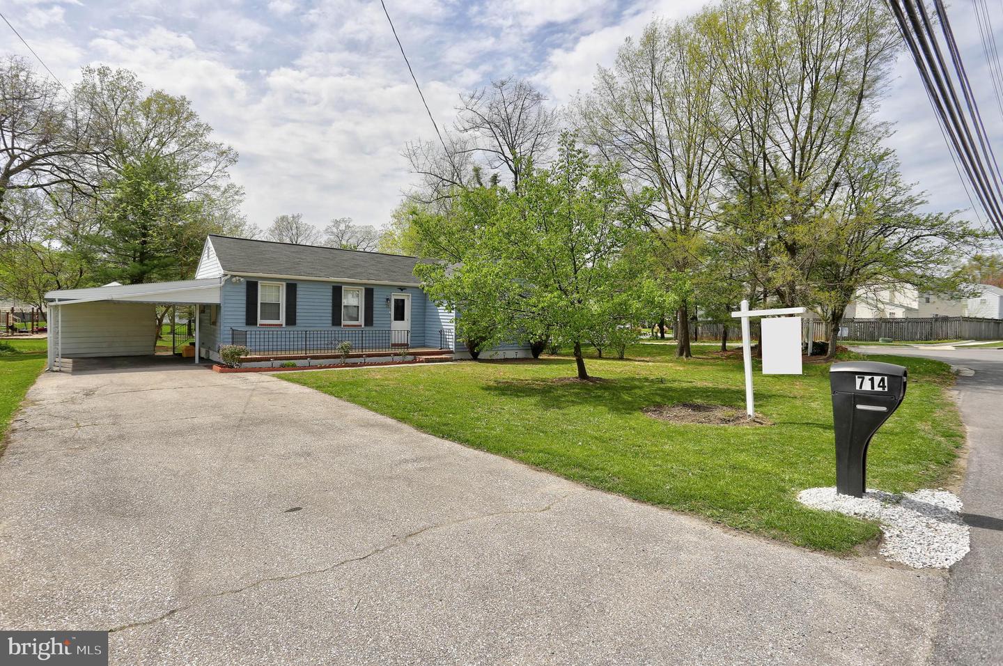 714 Oakwood Rd