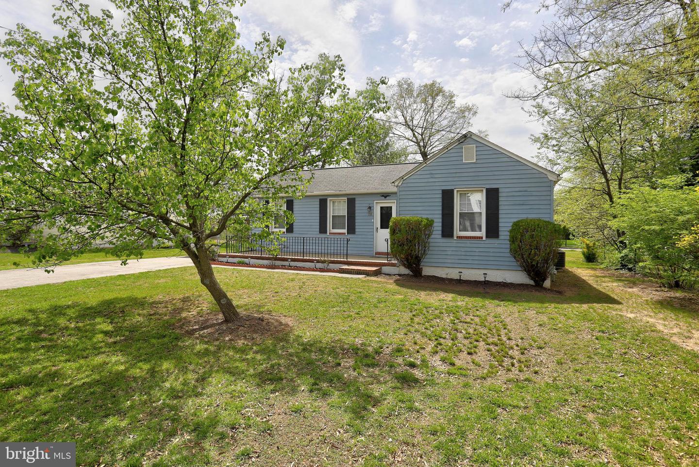 714 Oakwood Rd