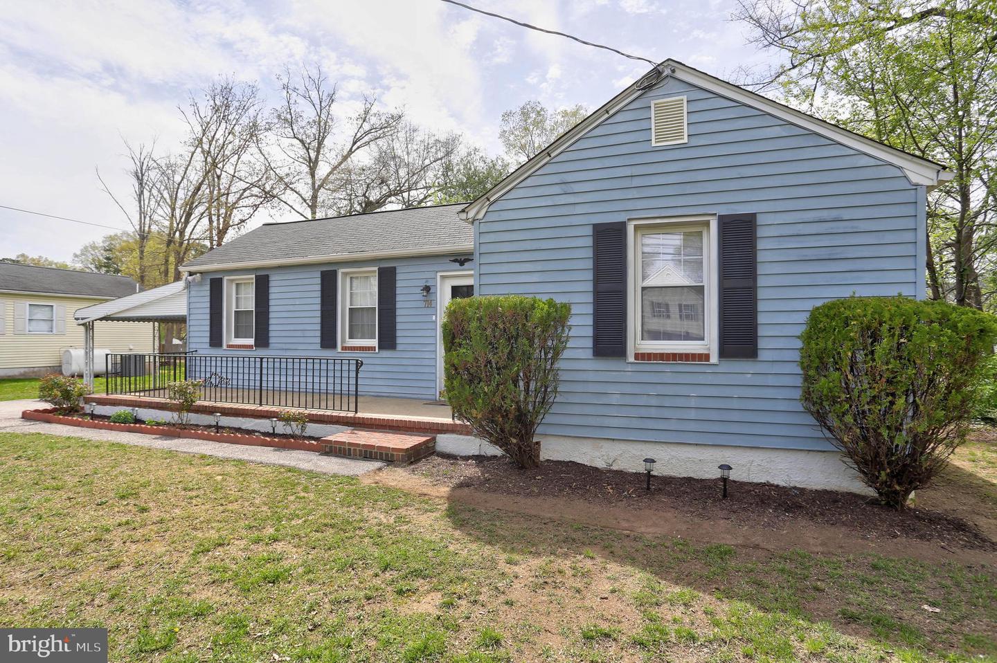 714 Oakwood Rd