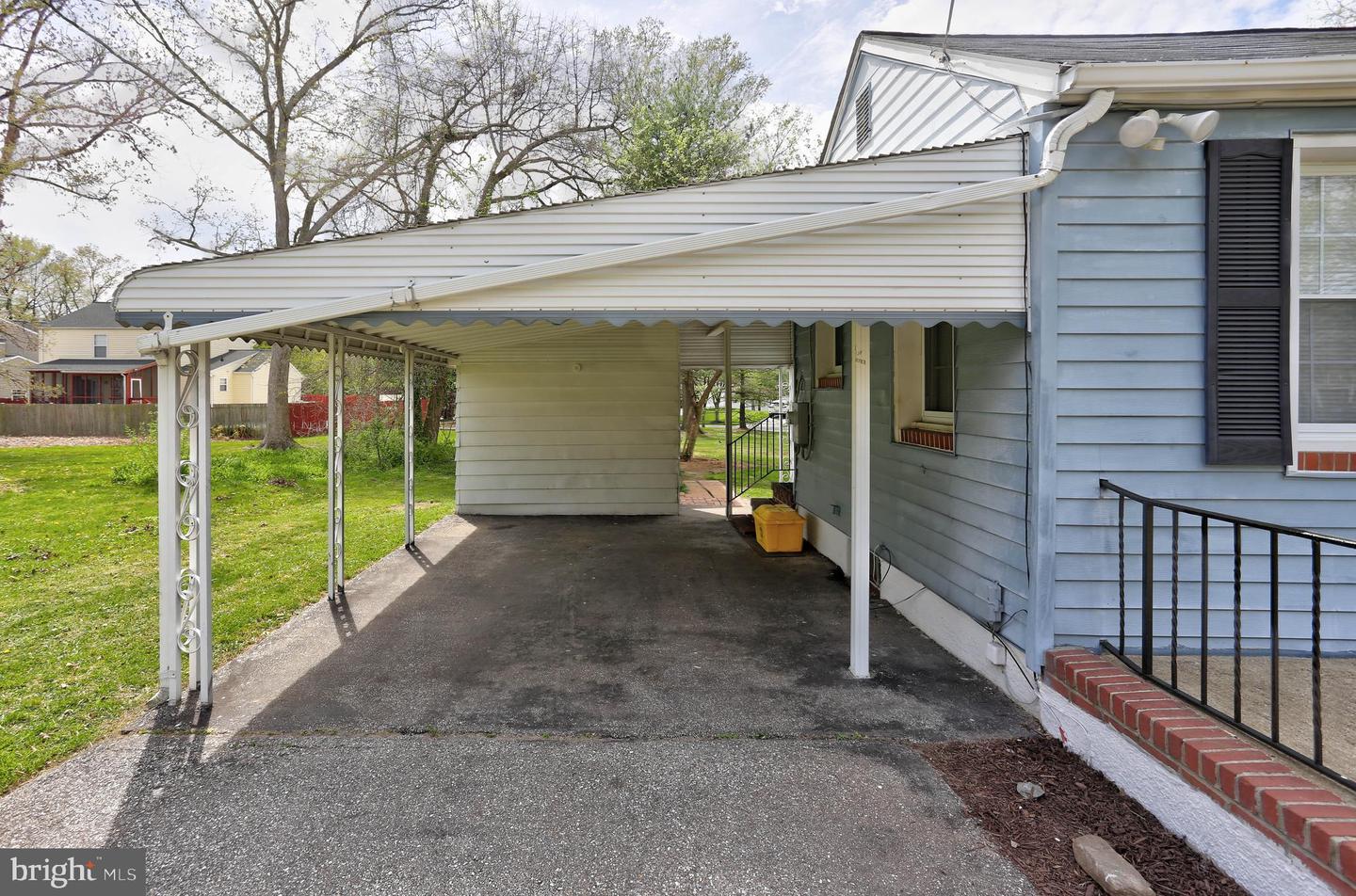 714 Oakwood Rd