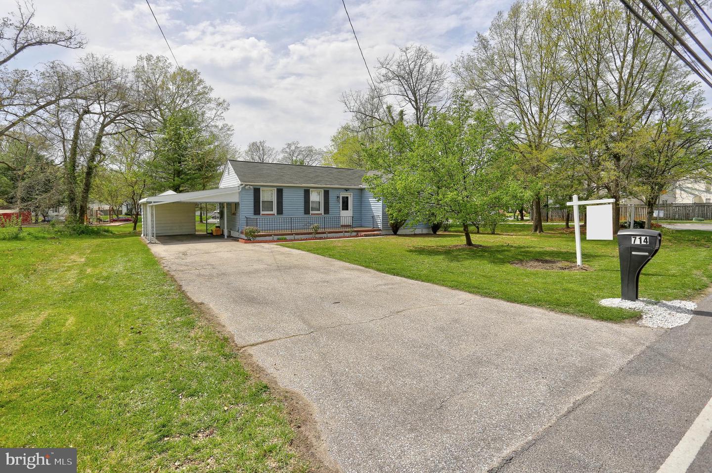 714 Oakwood Rd