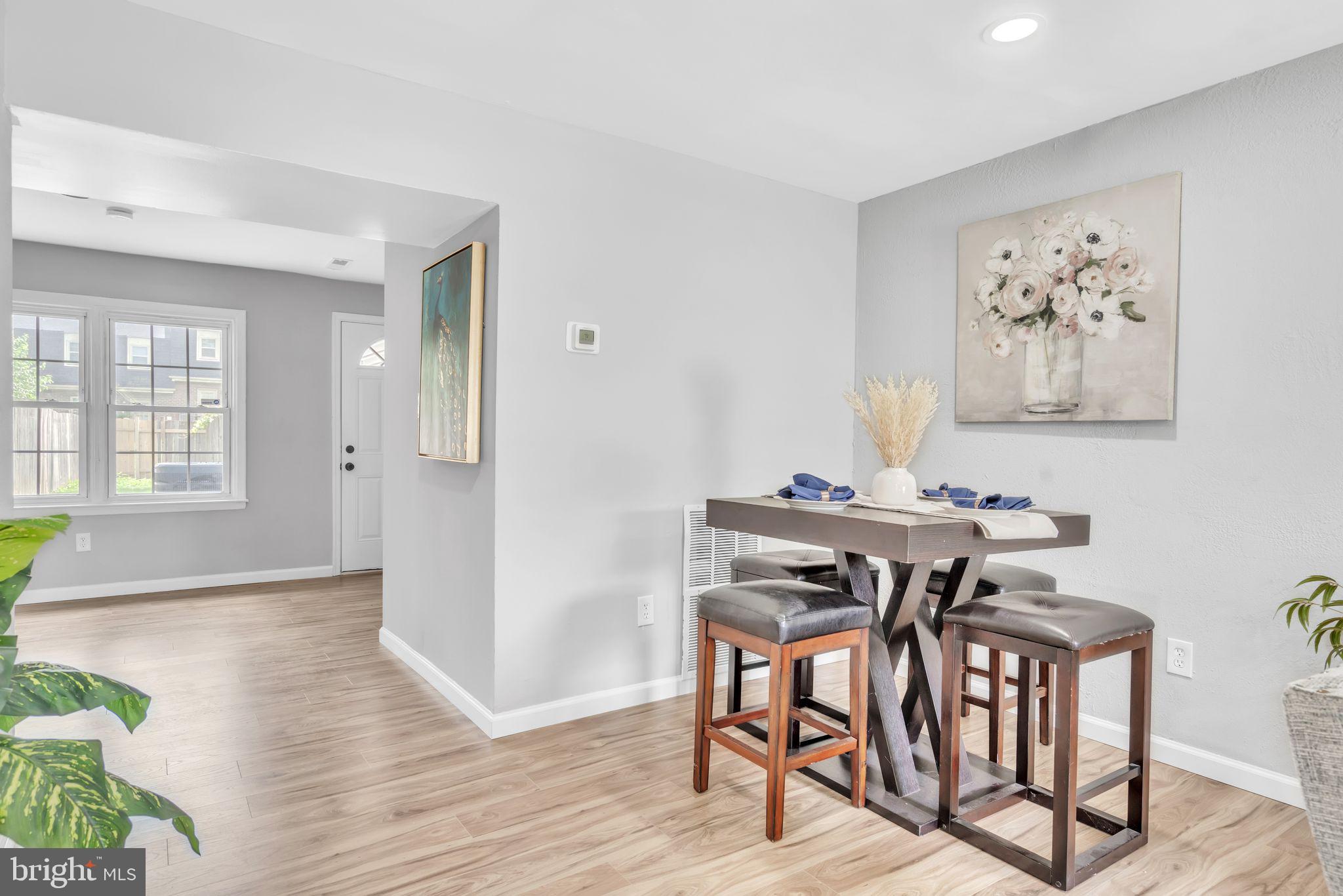 1825 ARWELL COURT