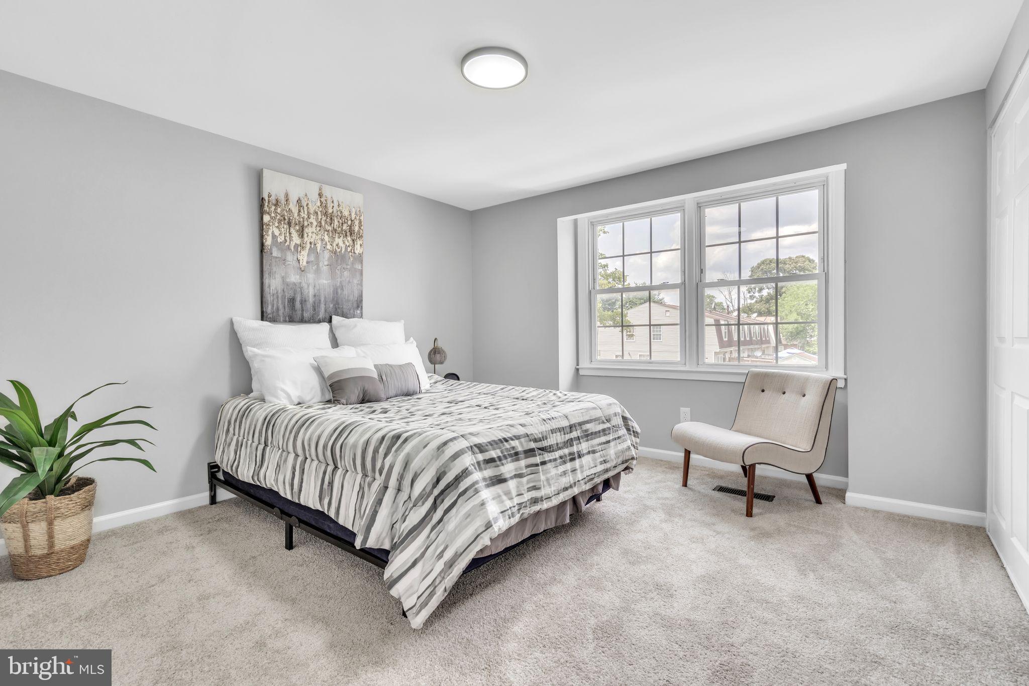 1825 ARWELL COURT