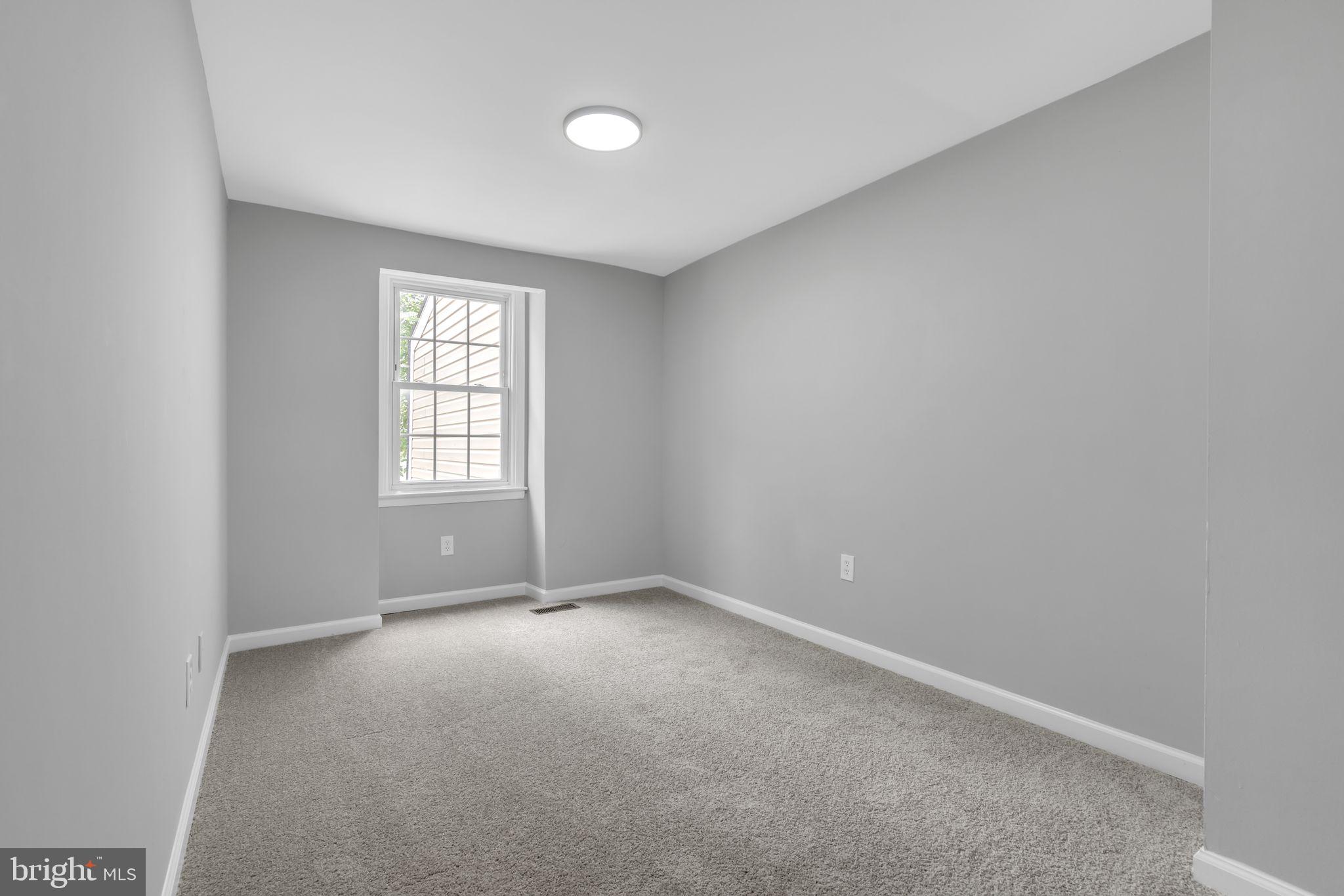 1825 ARWELL COURT