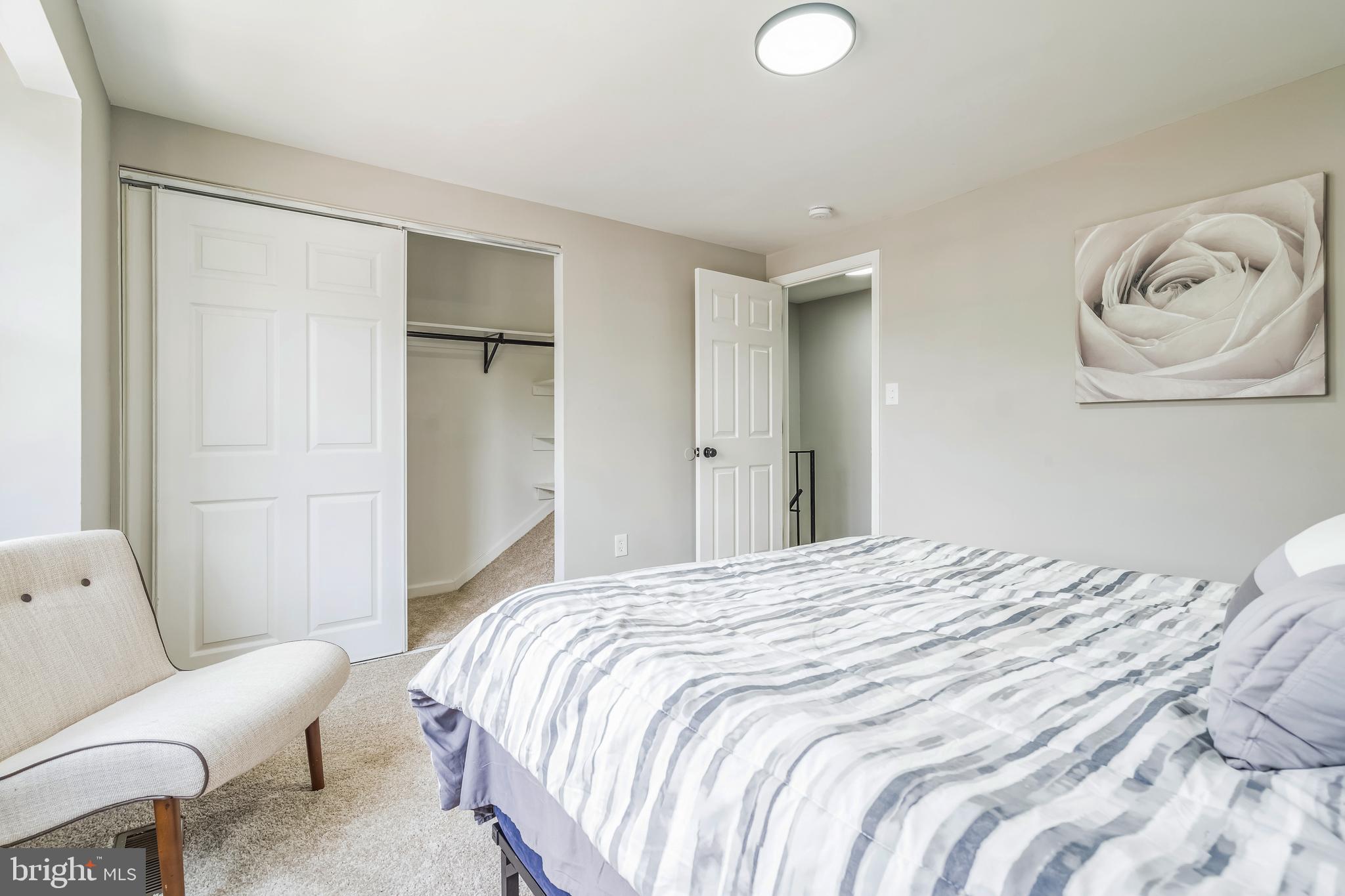 1825 ARWELL COURT