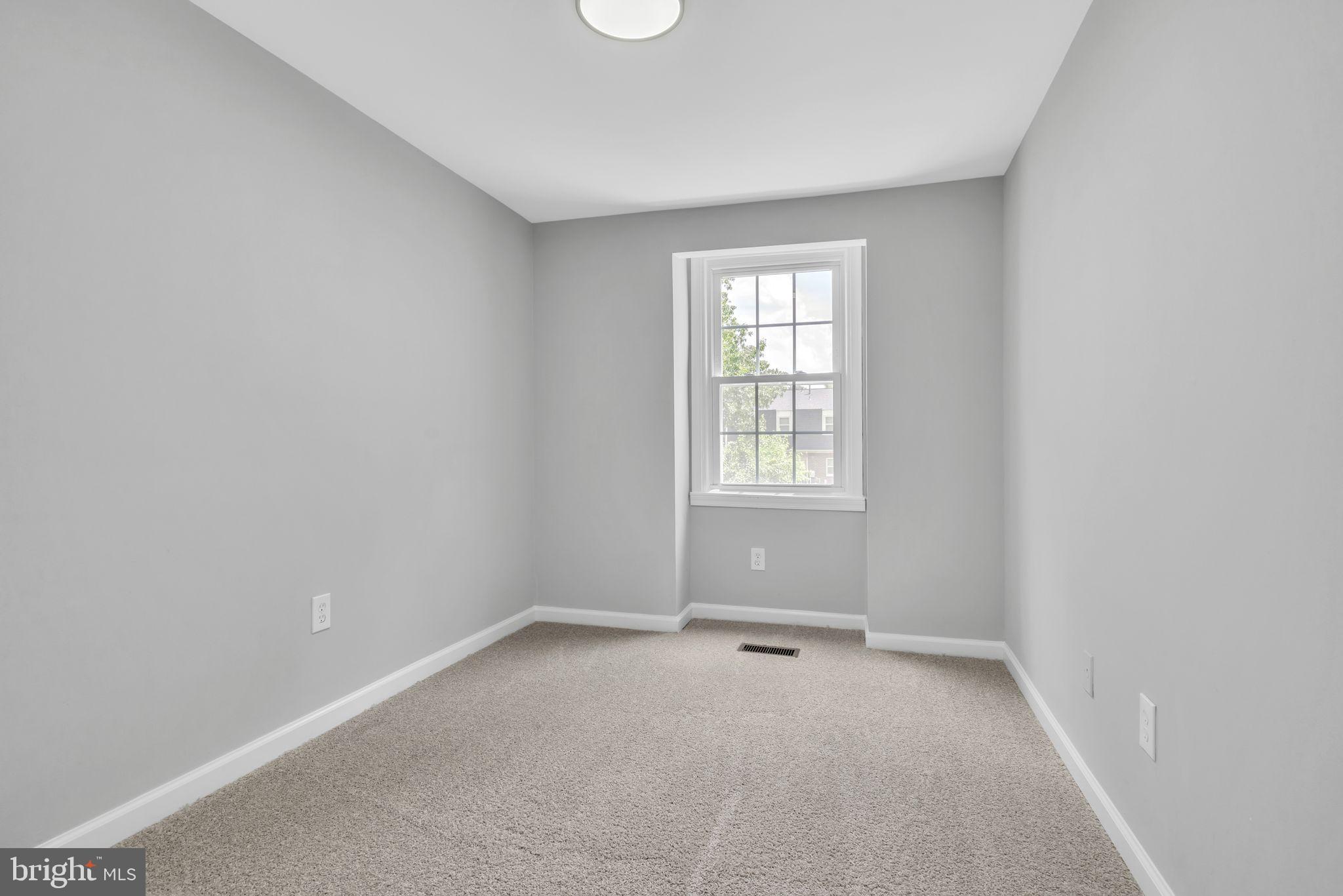 1825 ARWELL COURT