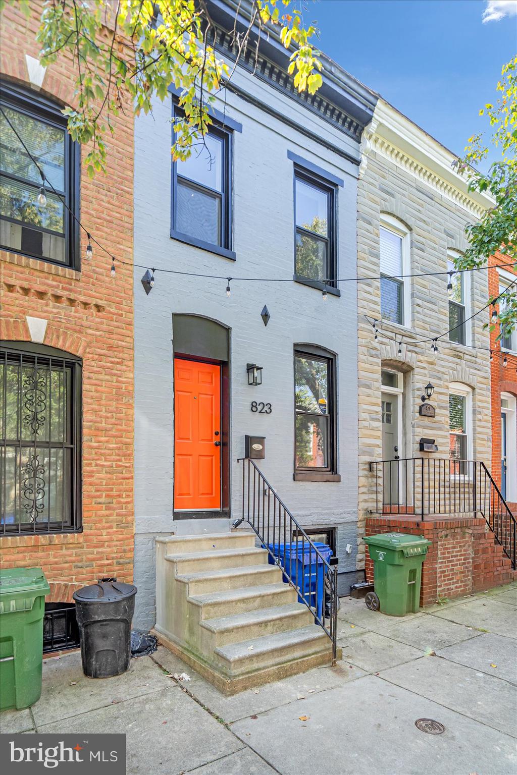 823 Woodward St