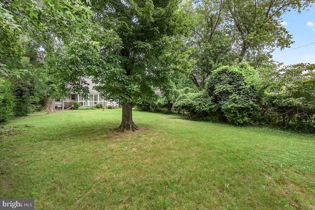 702 Westover Rd