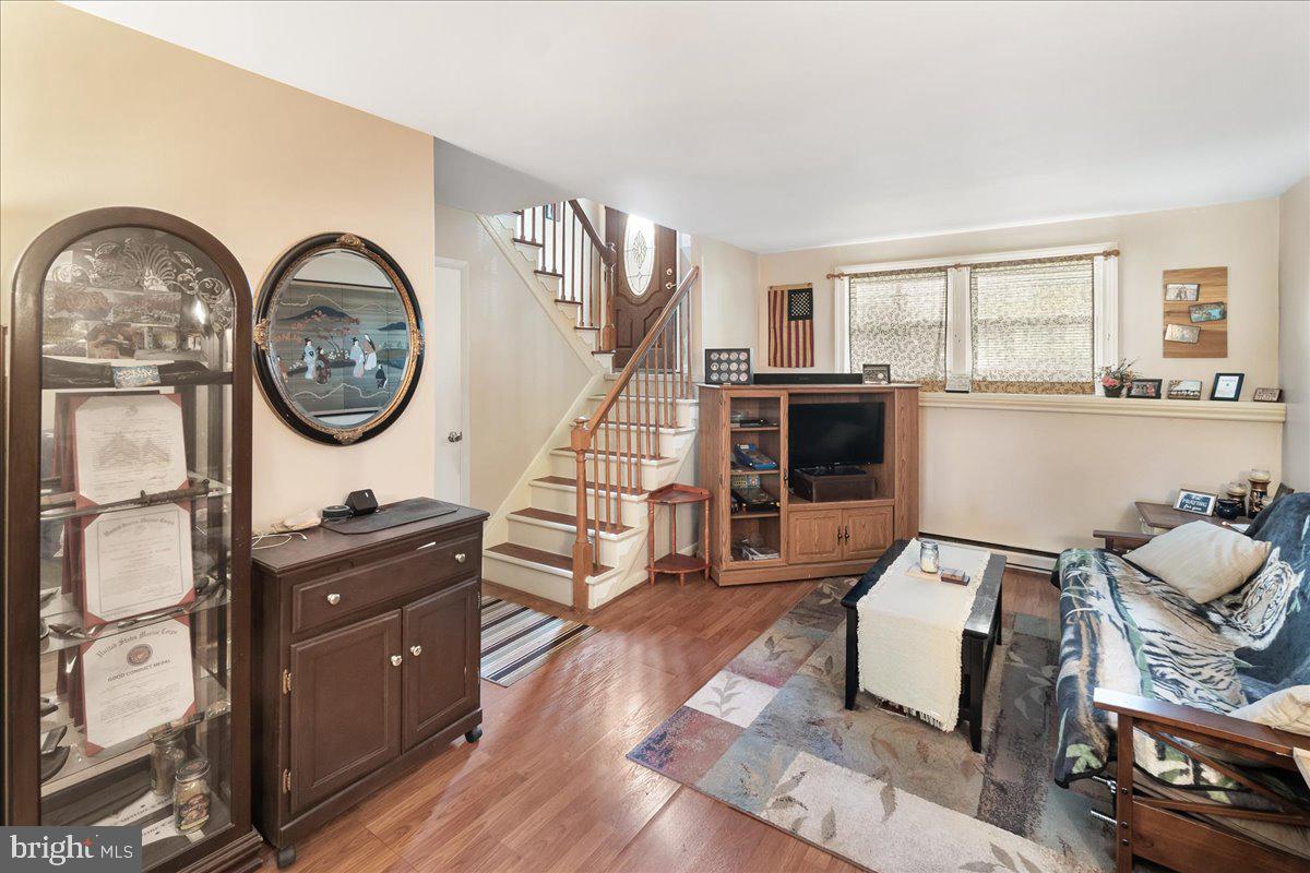 77 Carnival Dr