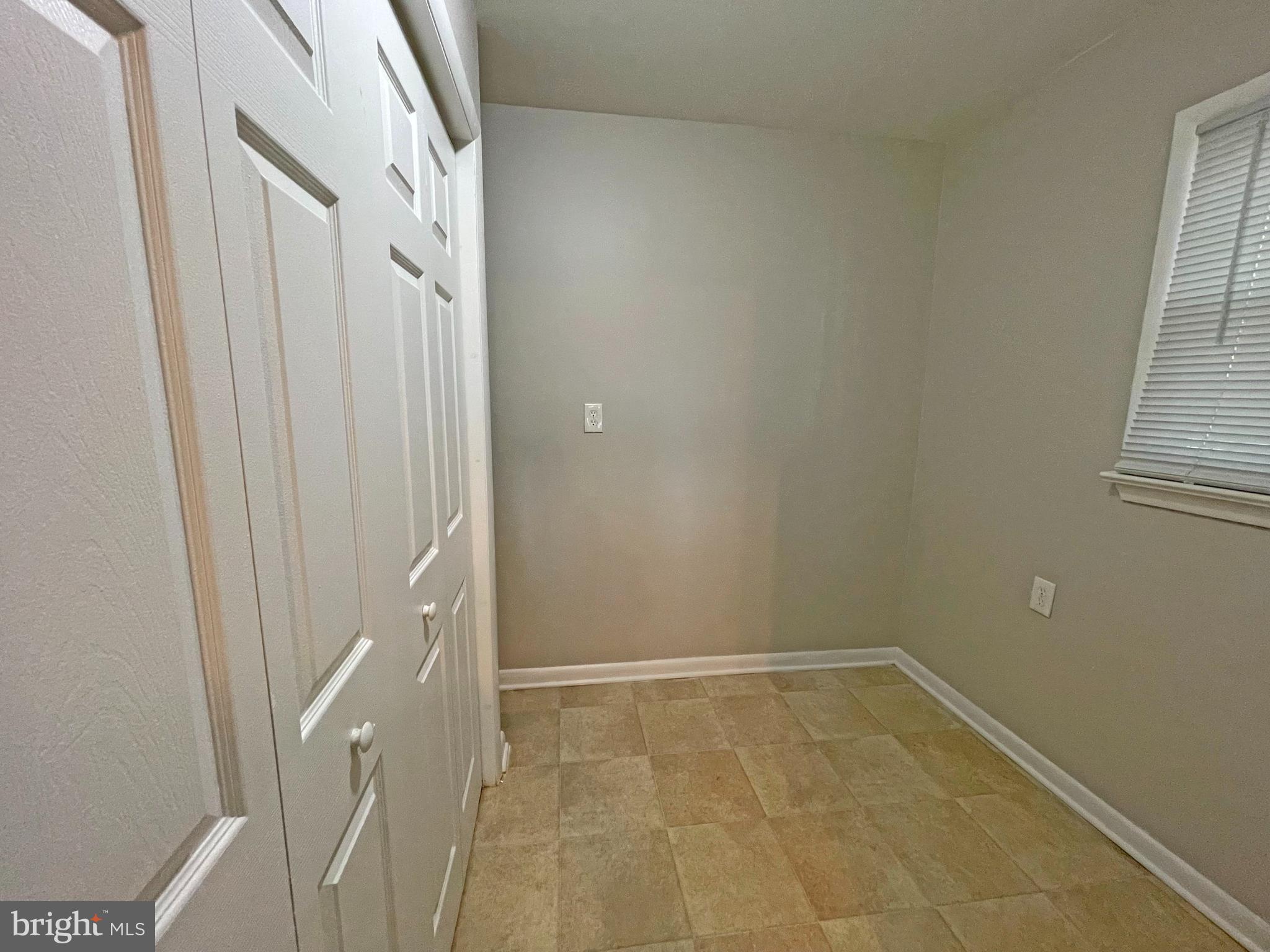 1013 Sharon Ln