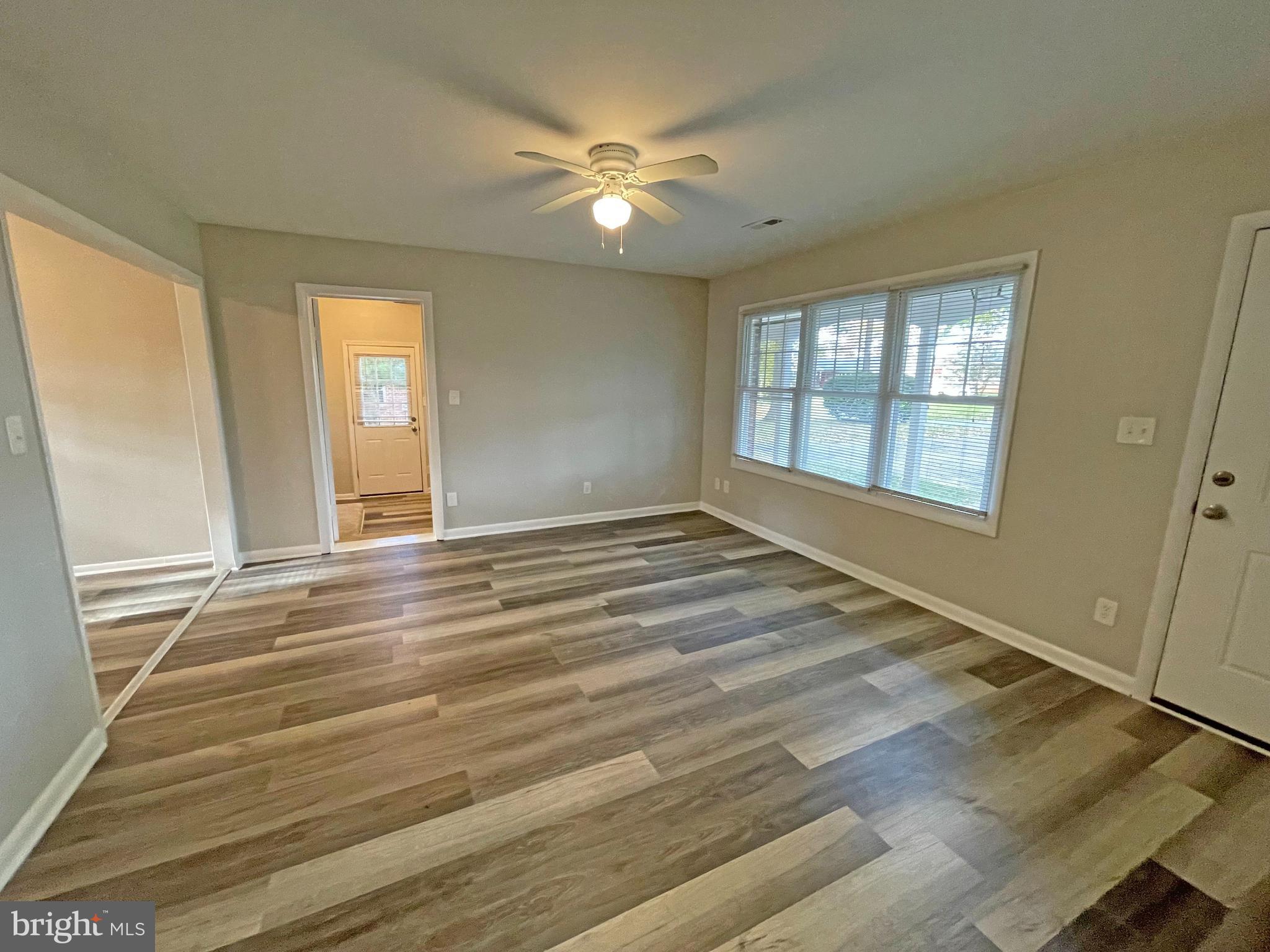 1013 Sharon Ln