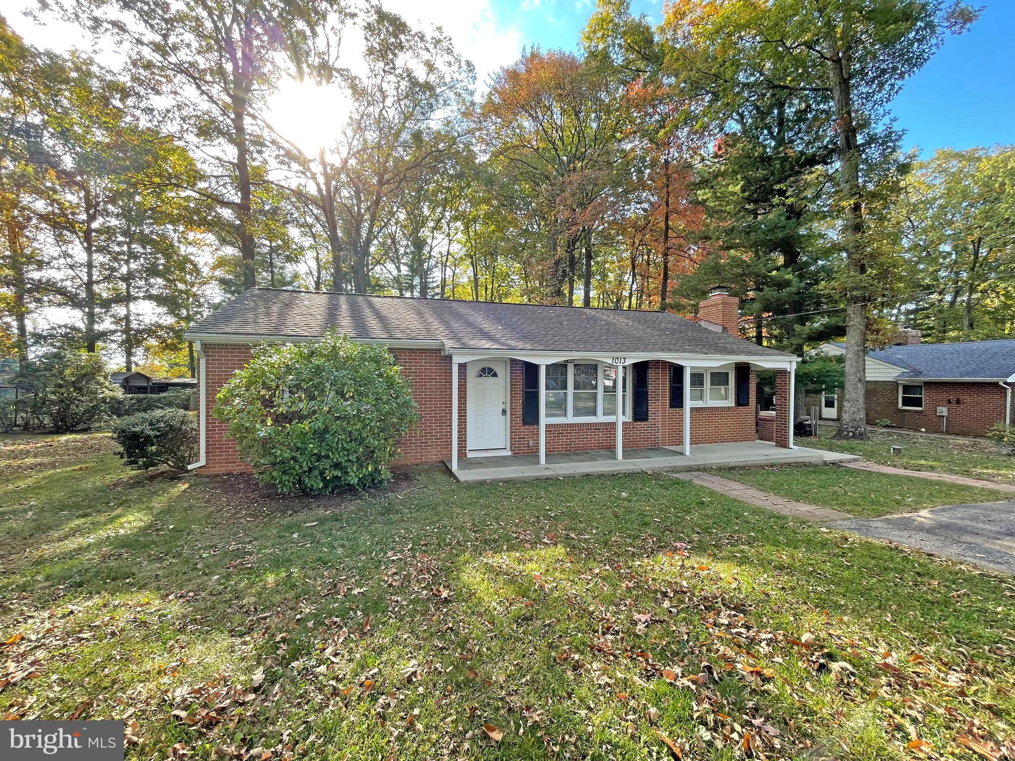 1013 Sharon Ln