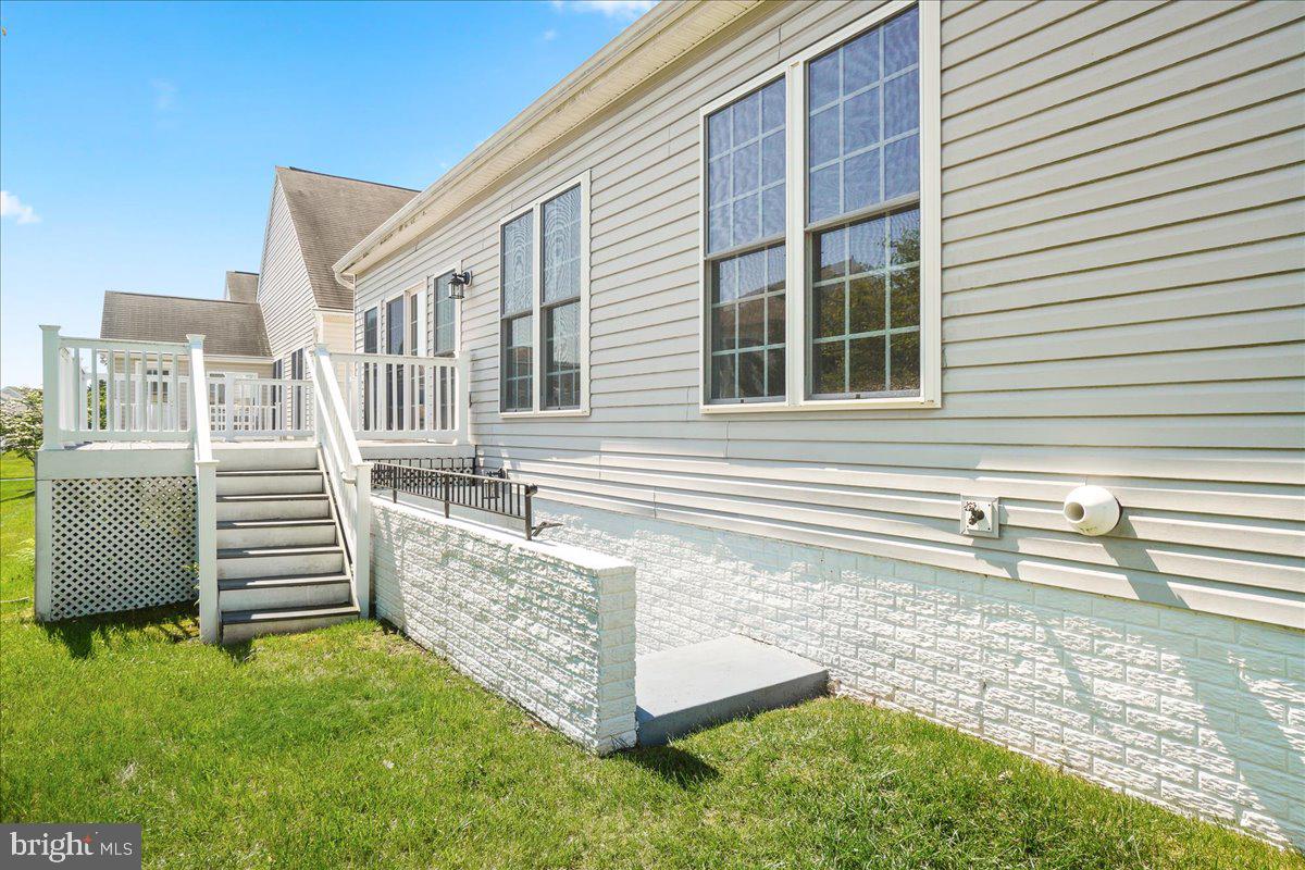 830 Horseshoe Ln #166