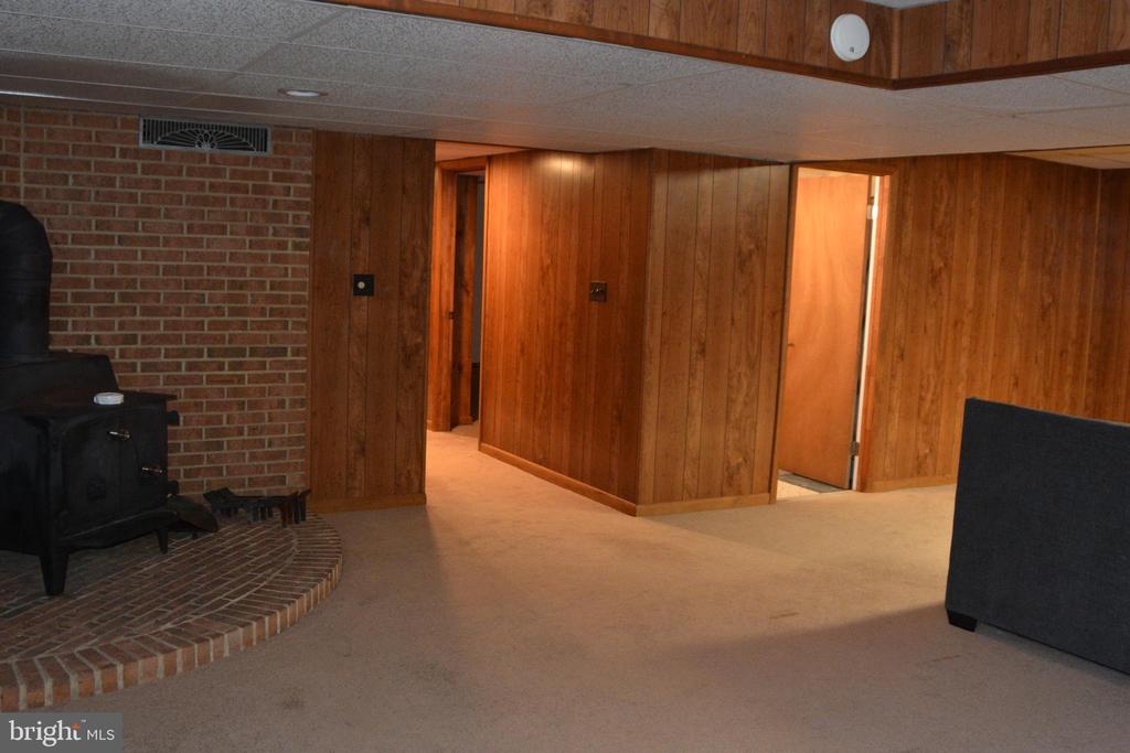 1149 HOODS MILL RD