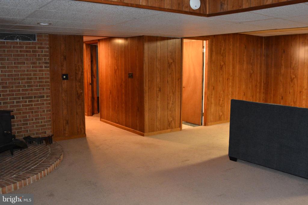 1149 HOODS MILL RD