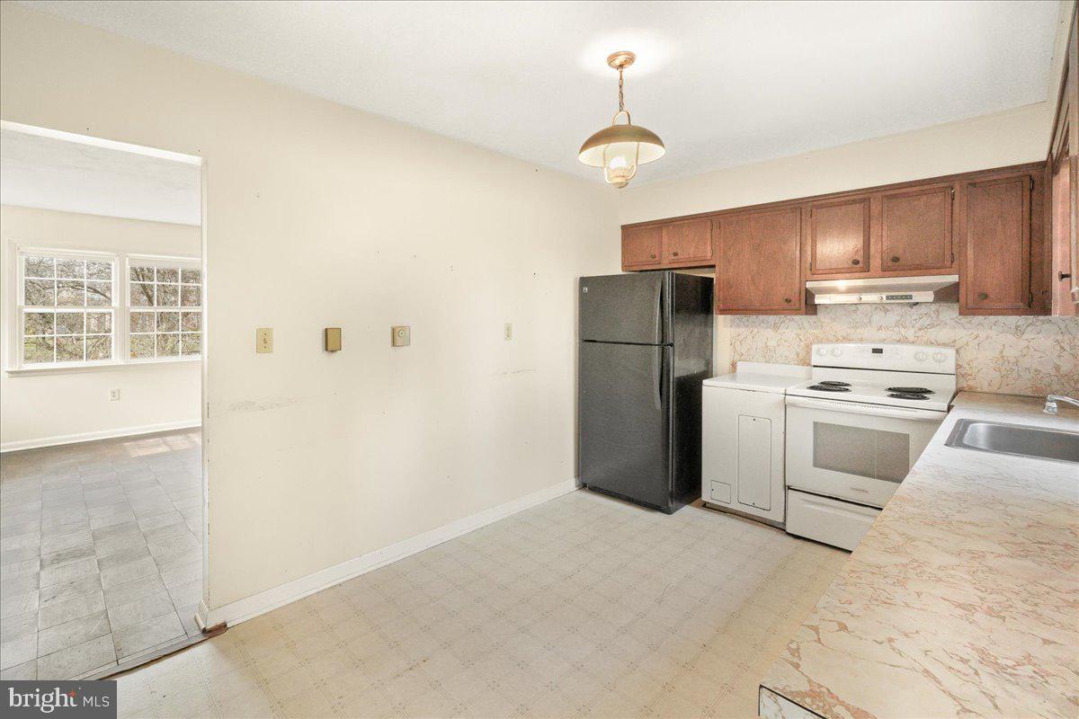 431 McKinstrys Mill Rd
