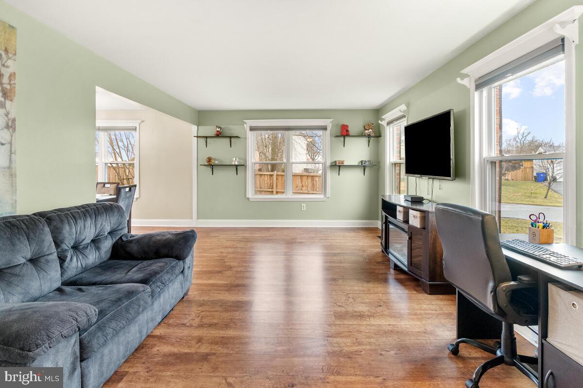 8514 Adventure Ct