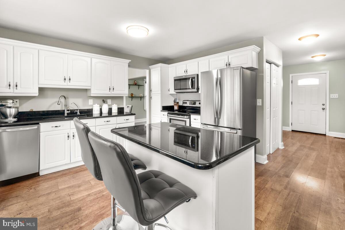 8514 Adventure Ct