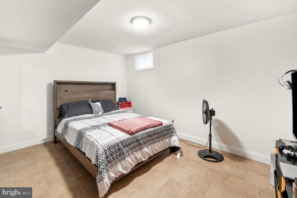 8514 Adventure Ct
