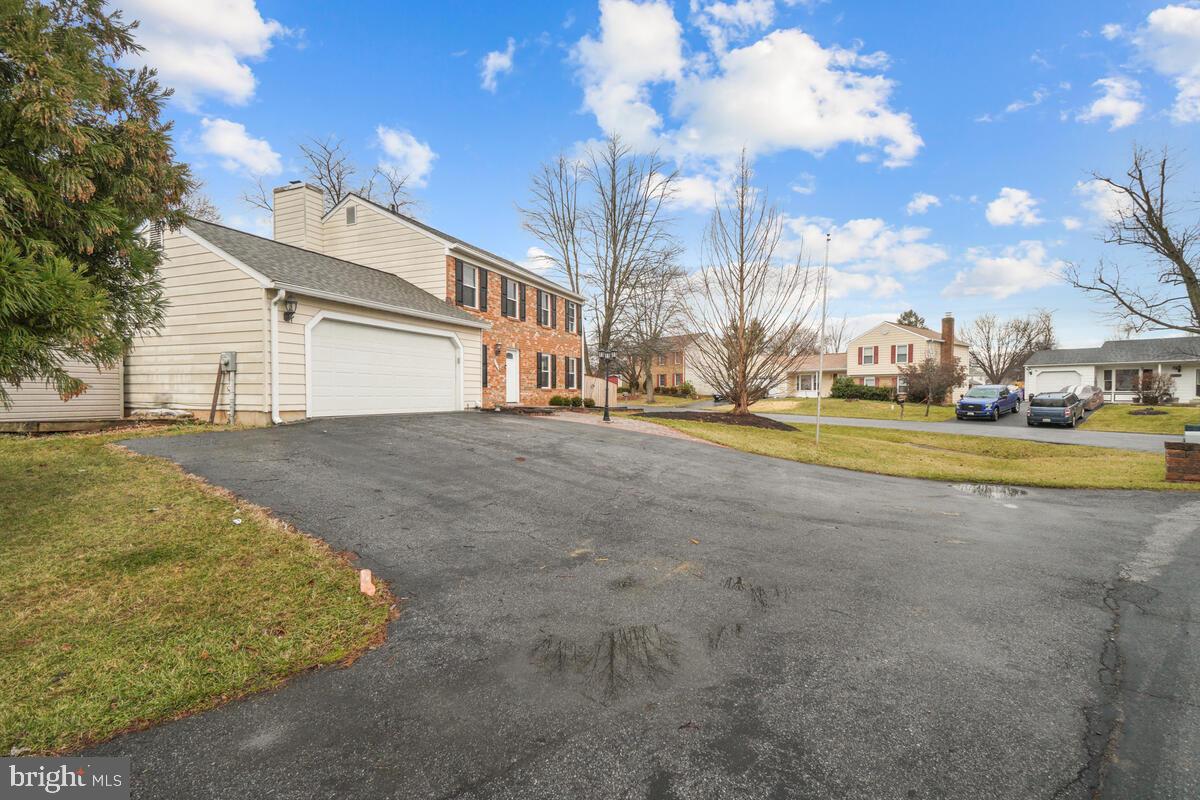 8514 Adventure Ct