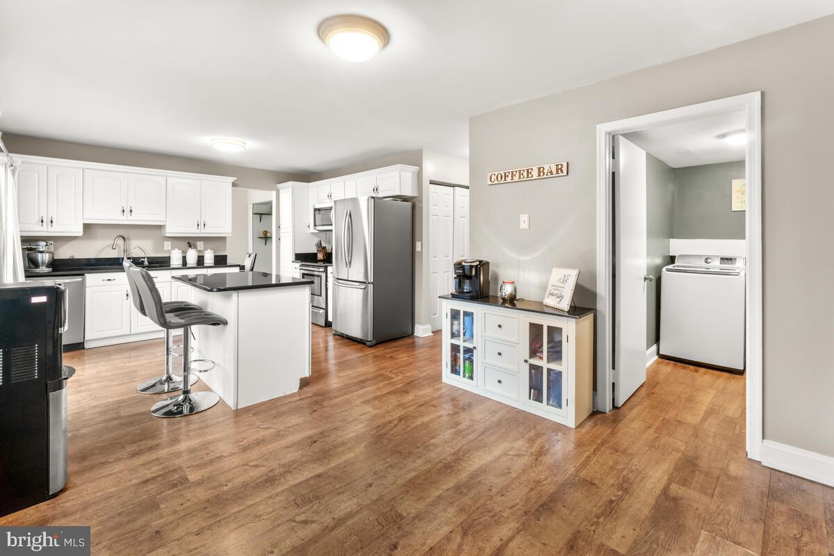 8514 Adventure Ct