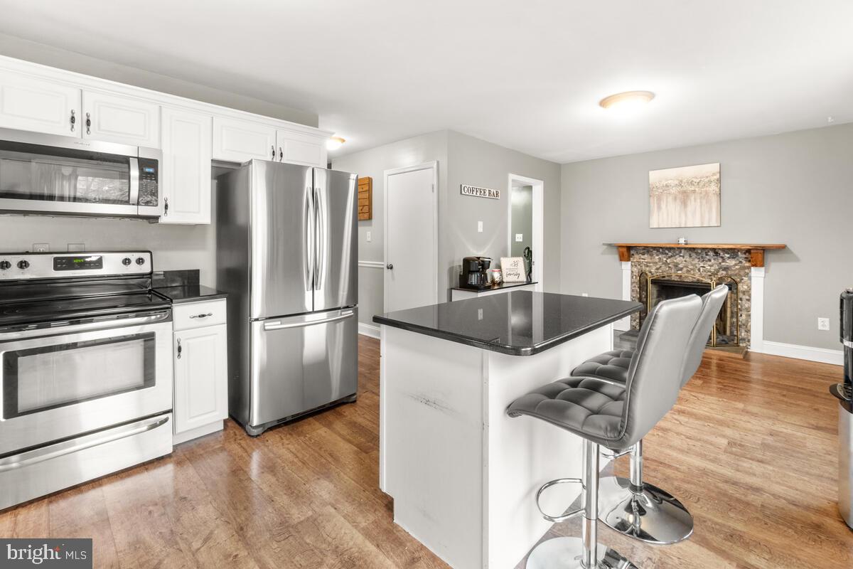 8514 Adventure Ct