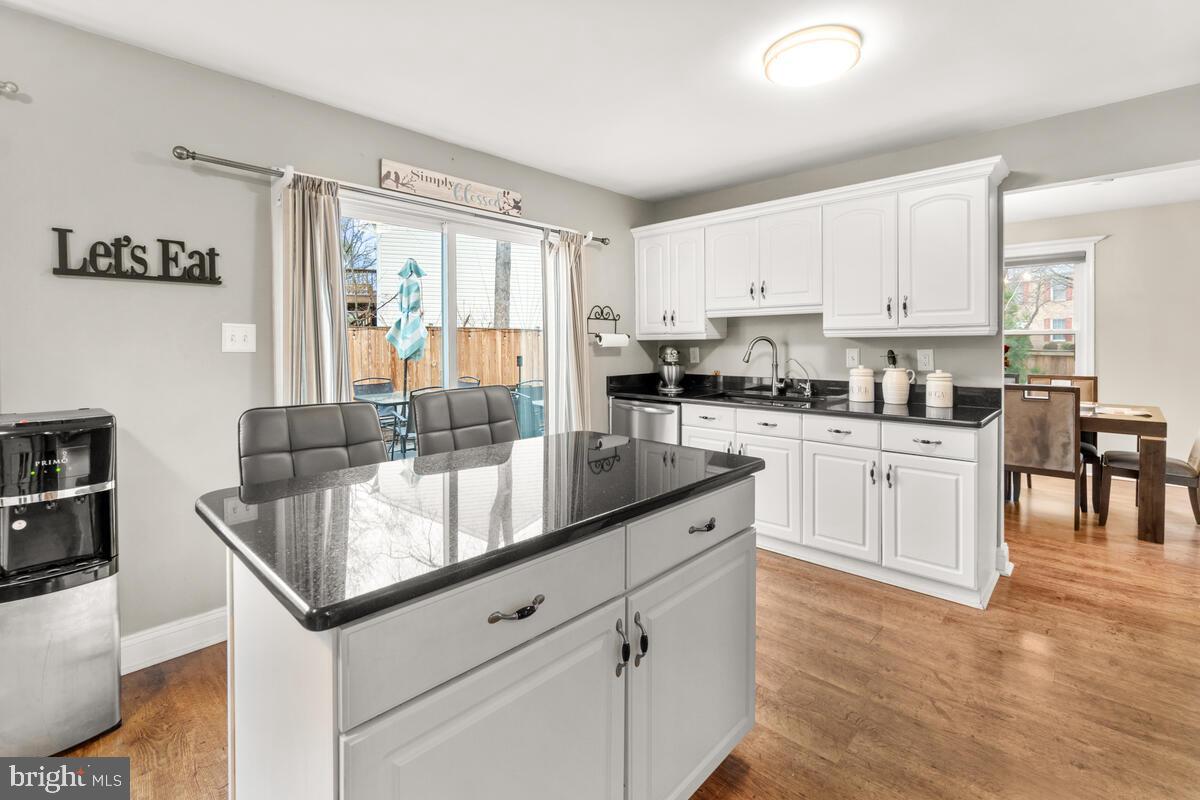 8514 Adventure Ct