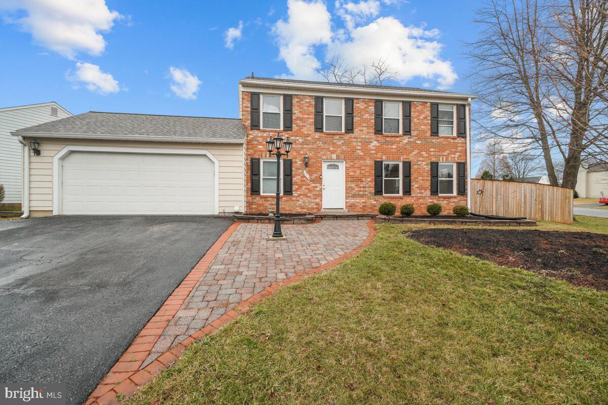 8514 Adventure Ct