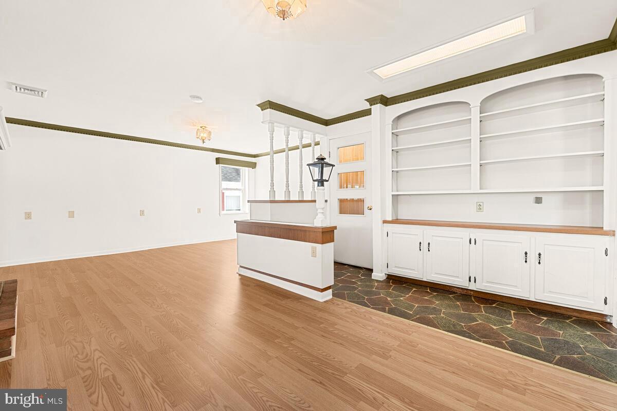 419 Main St